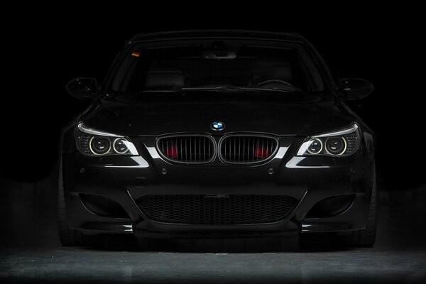 Nero bmw e60 vista con pereblu