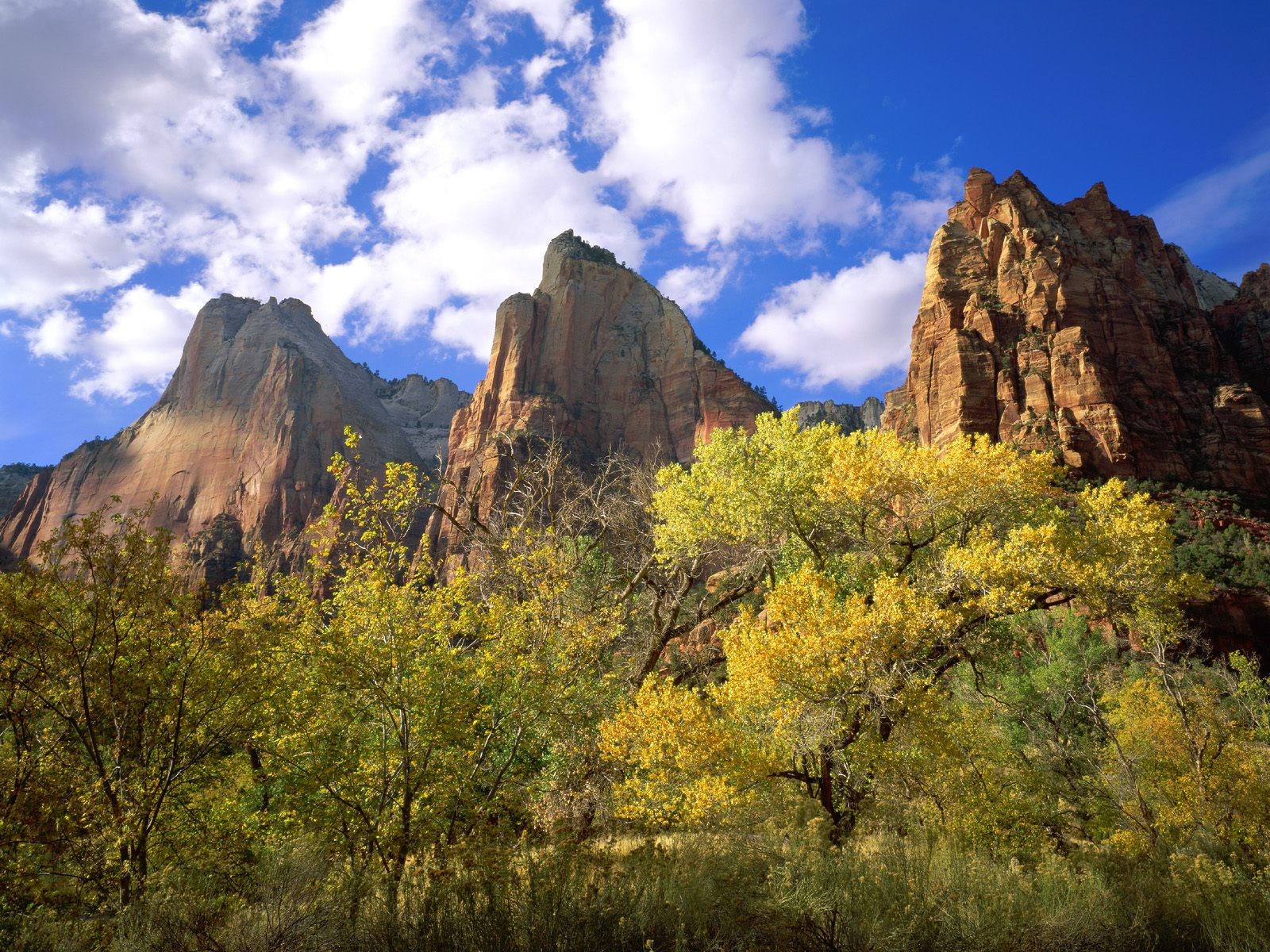 les trois patriarches parc national de zion utah