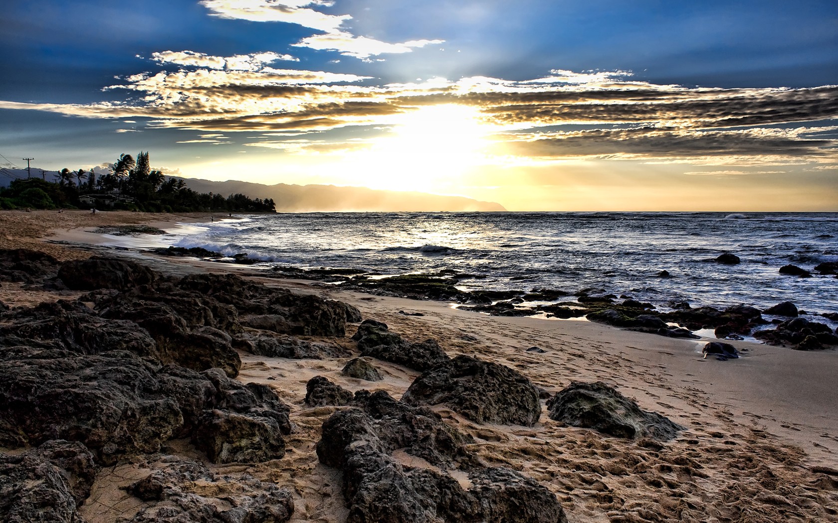 laniakea sunset beach