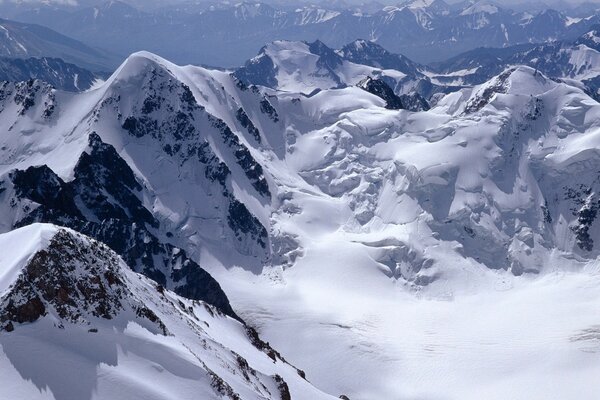 Fond d écran neige et roches de montagne