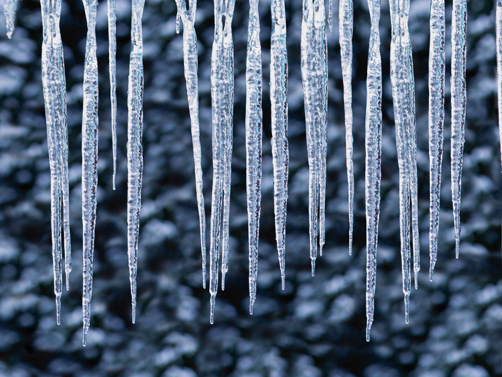 hiver glaçons gouttes