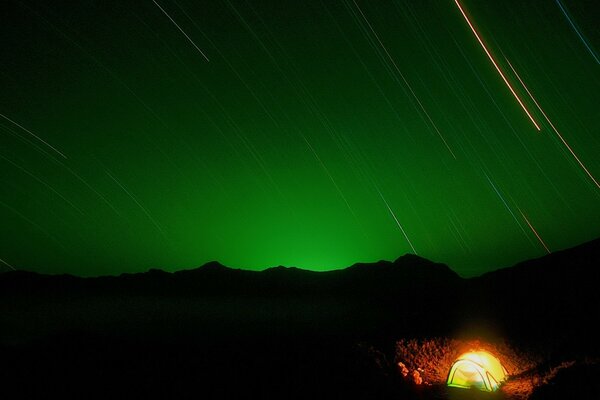 Ciel vert dans l obscurité