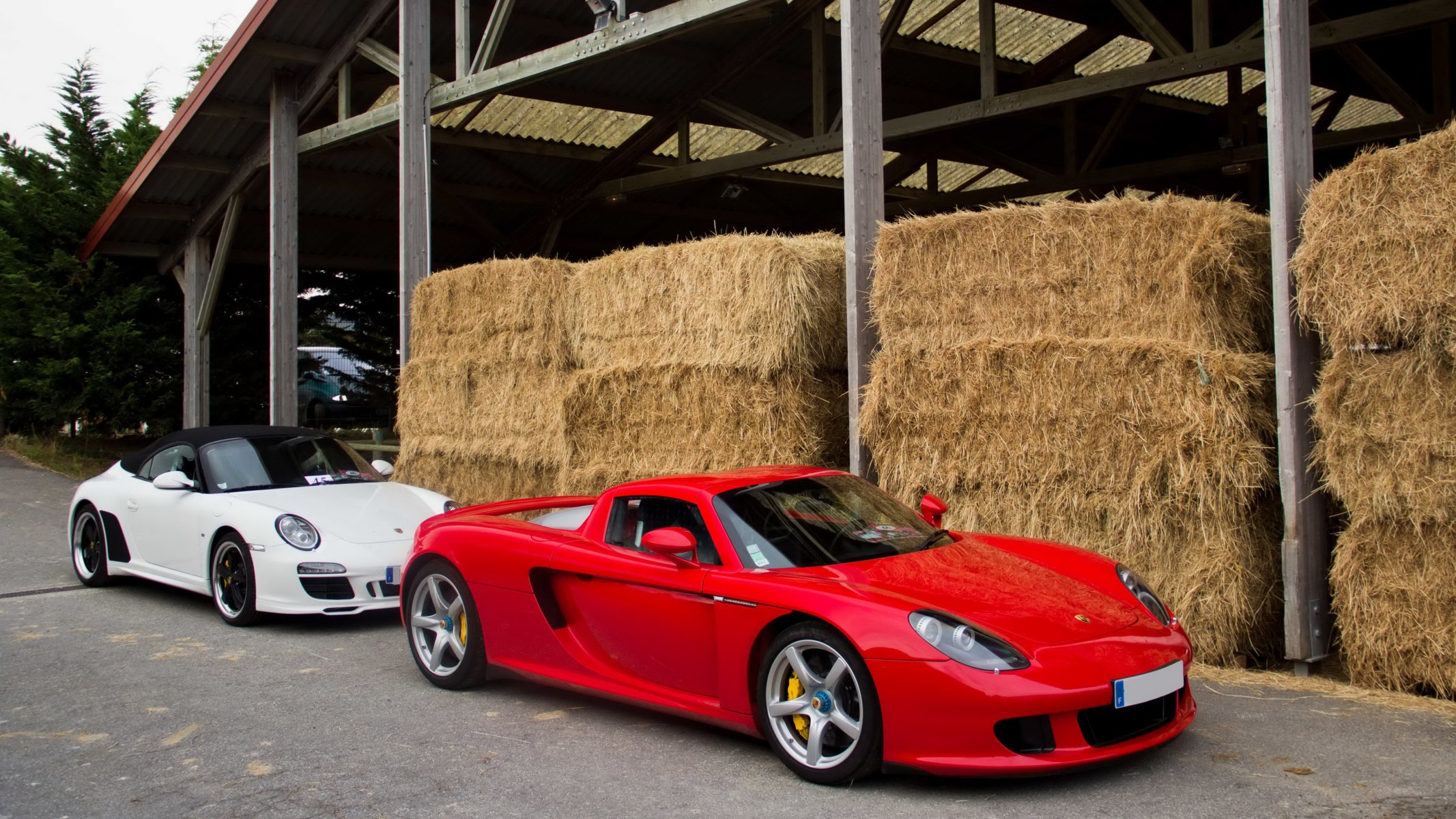 porsche carrera gt 911 speedster czerwone białe supersamochody