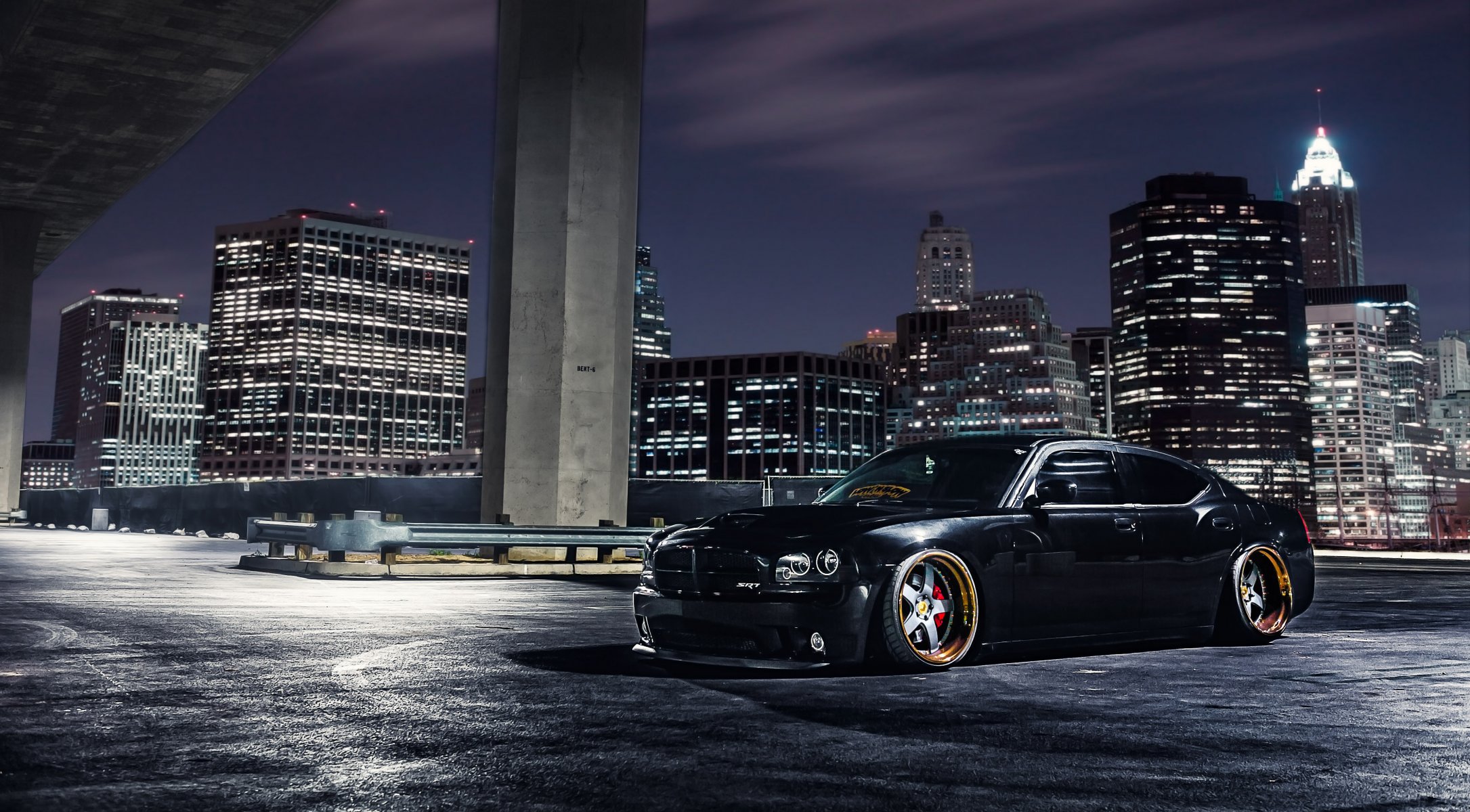 ausweichen ladegerät srt8 schwarz dodge charger stadt