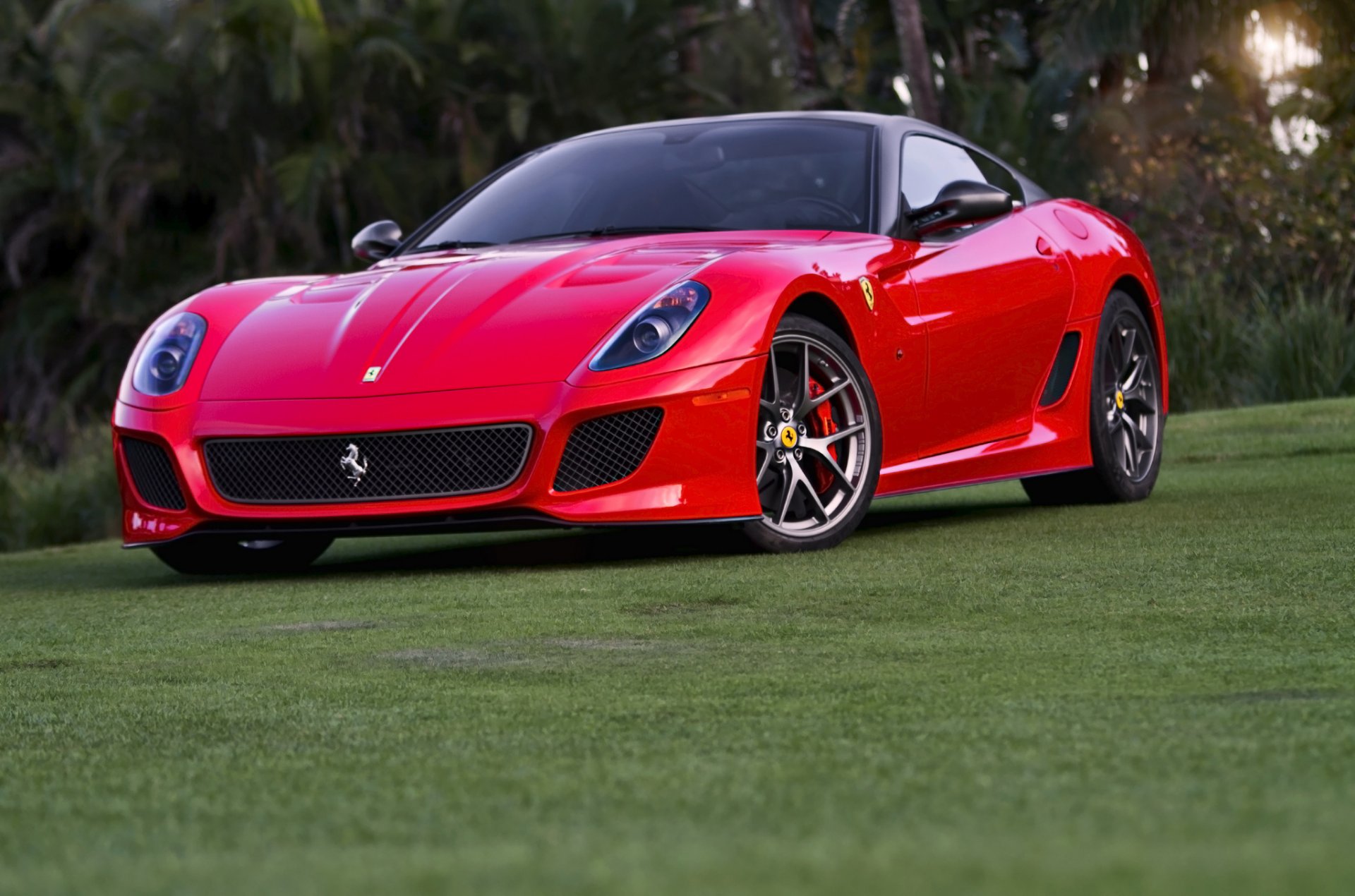 ferrari gto rouge avant