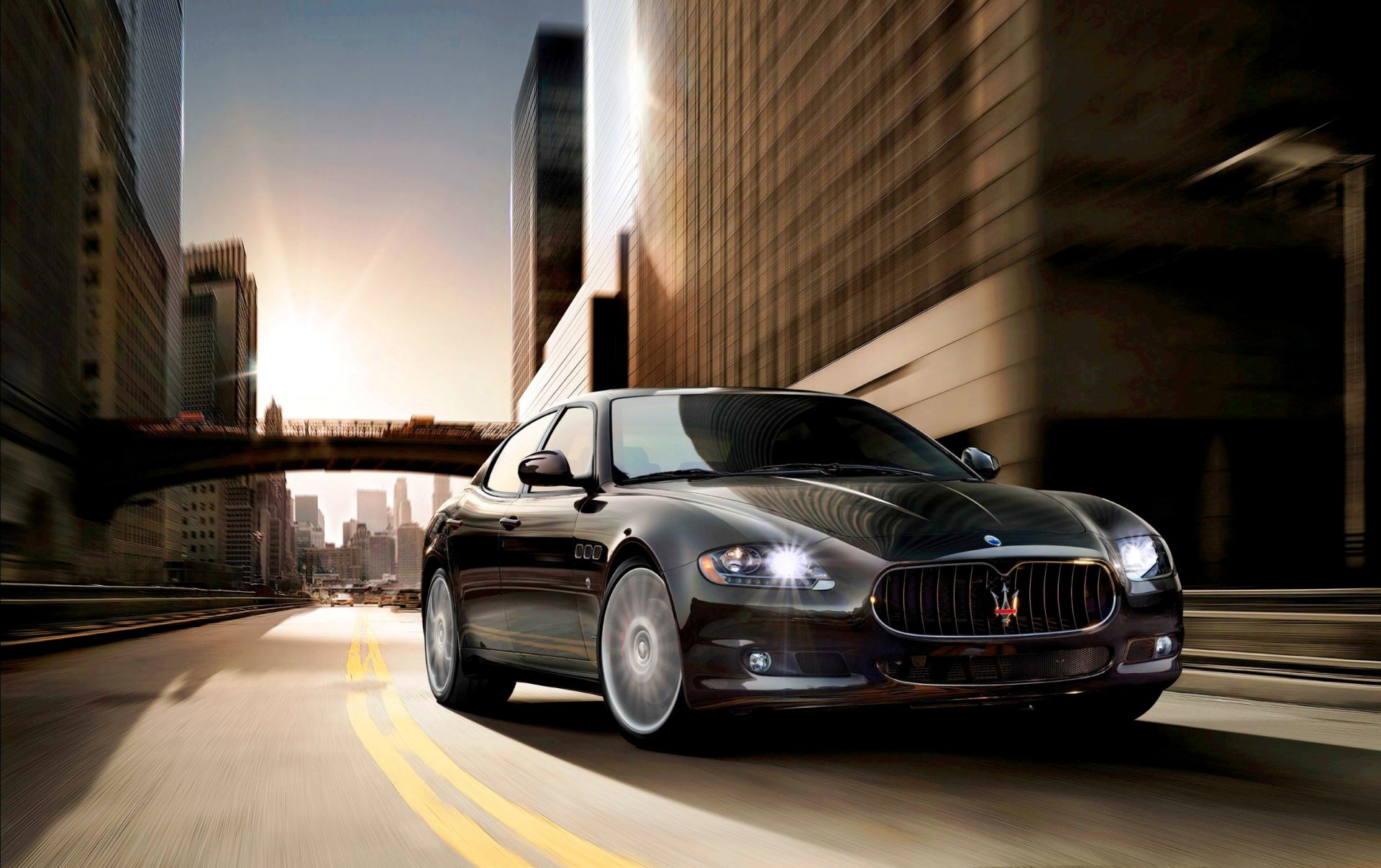 maserati quattroporte coche exótico negro ciudad carretera logotipo