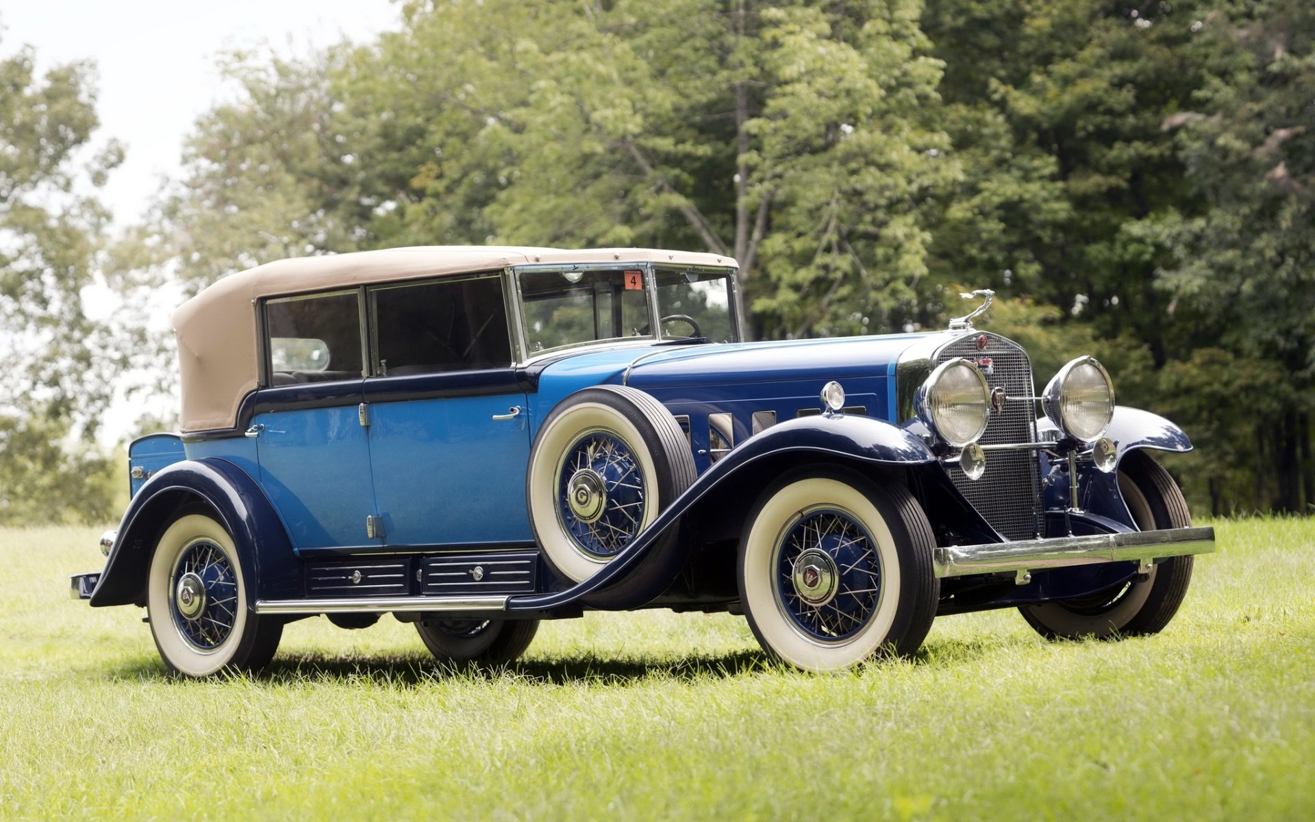 cadillac v16 na każdą pogodę phaeton z fleetwood 1930 cadillac retro przód tło