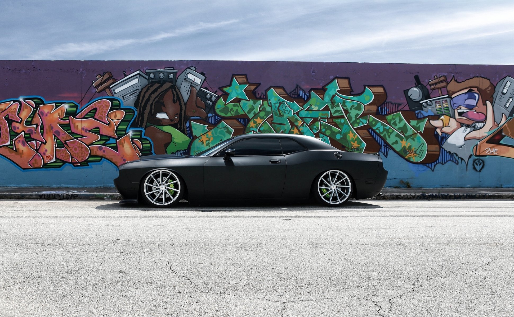 dodge challenger srt8 dodge challenger srt8 graffiti ściana