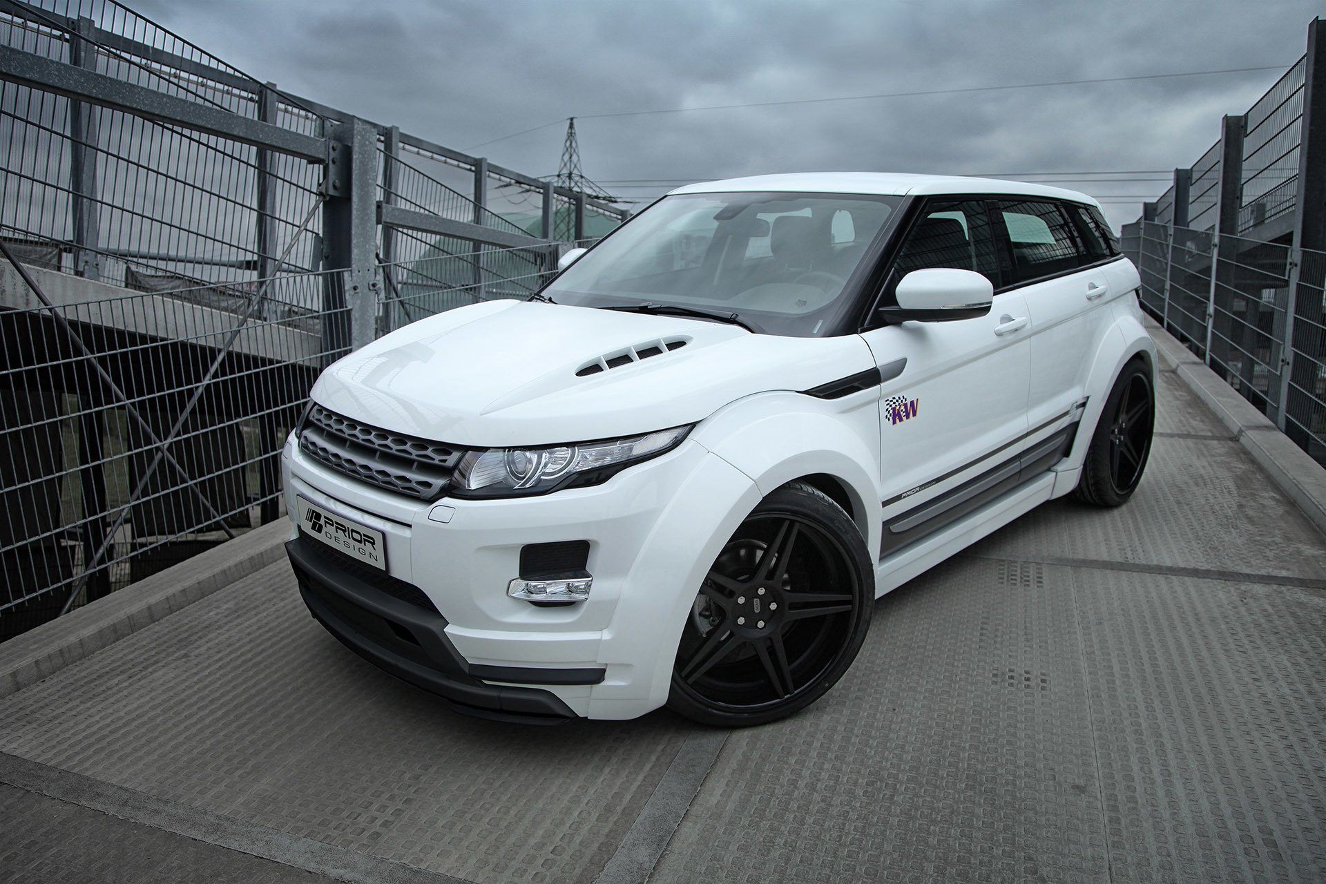 up-design land rover range rover evoque pd650 angolo di auto bianco auto