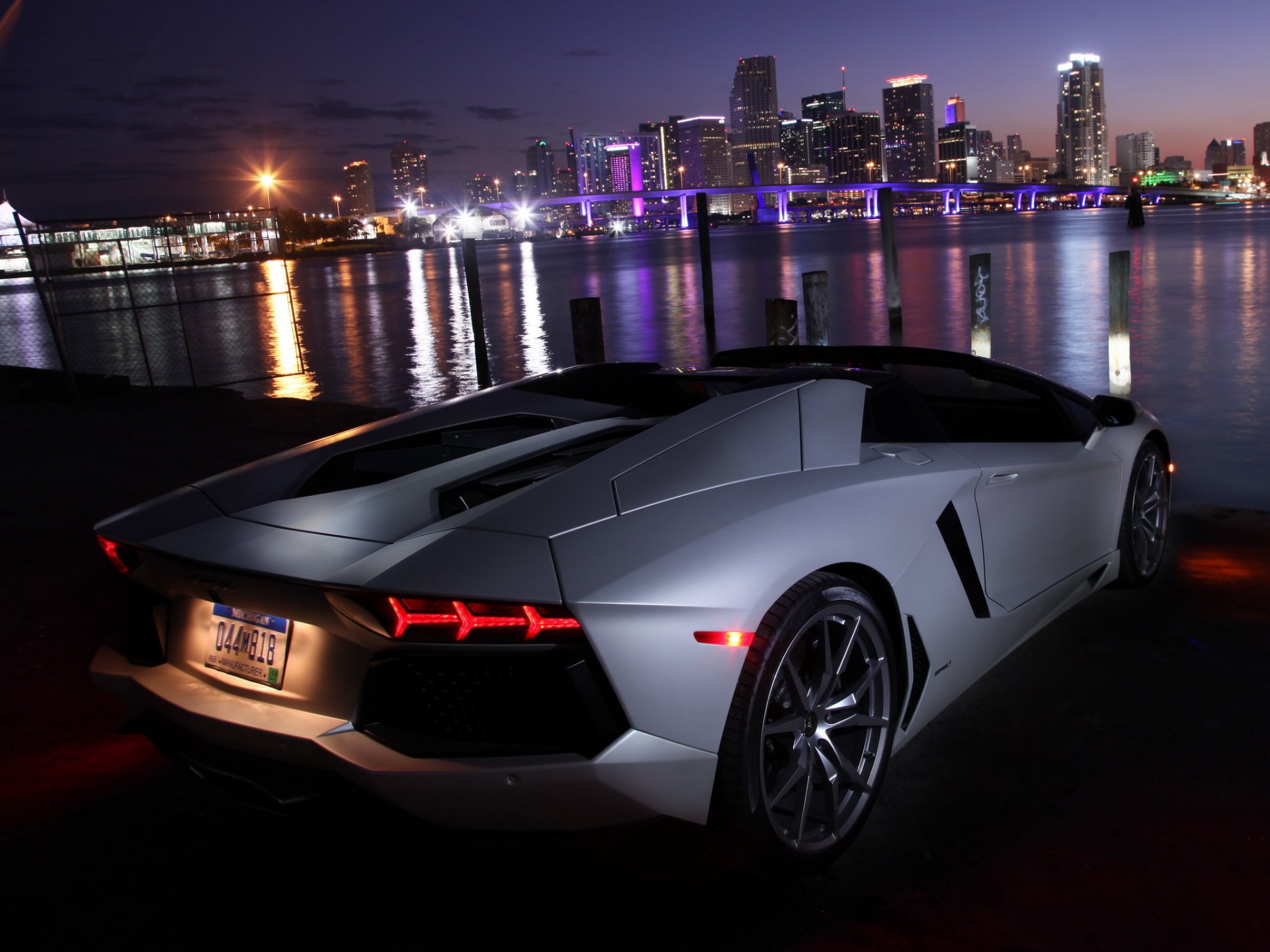 lamborghini aventador lp700-4 roadster back of night town water reflection