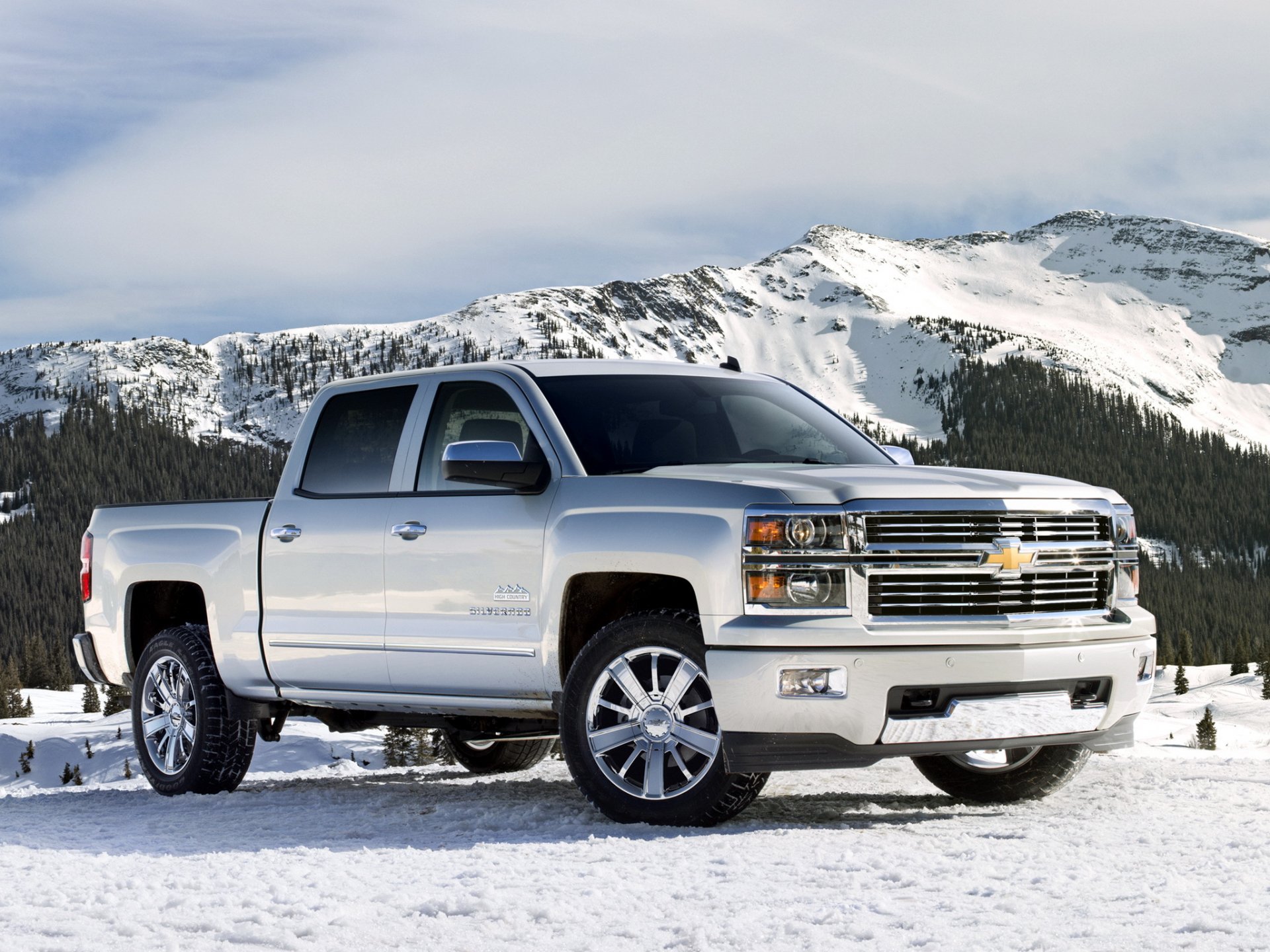 chevrolet silverado high country crew cab voiture jeep ramassage neige montagne