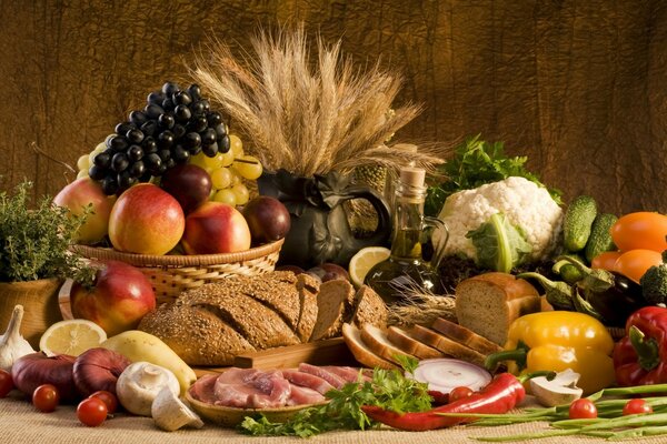 Diversa comida del jardinero de la bodega