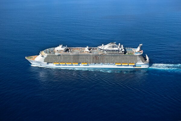 Passenger liner at sea. Top view