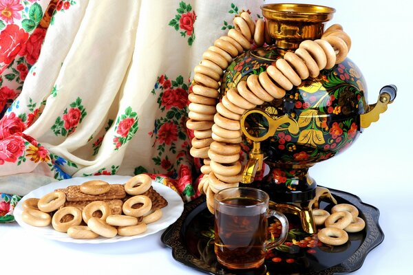 Hot tea with driers and samovar