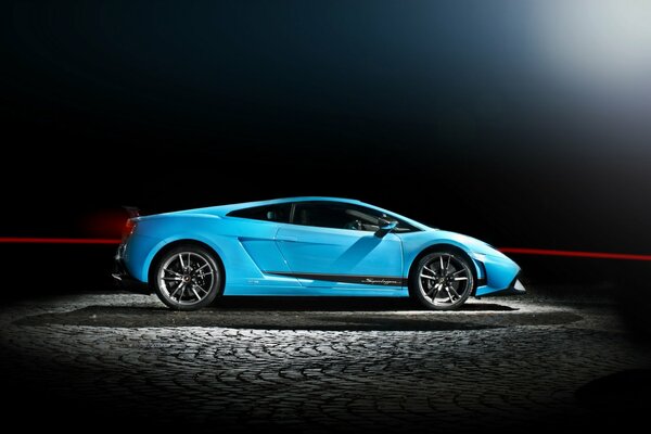 Lamborghini gallardo в синем цвете