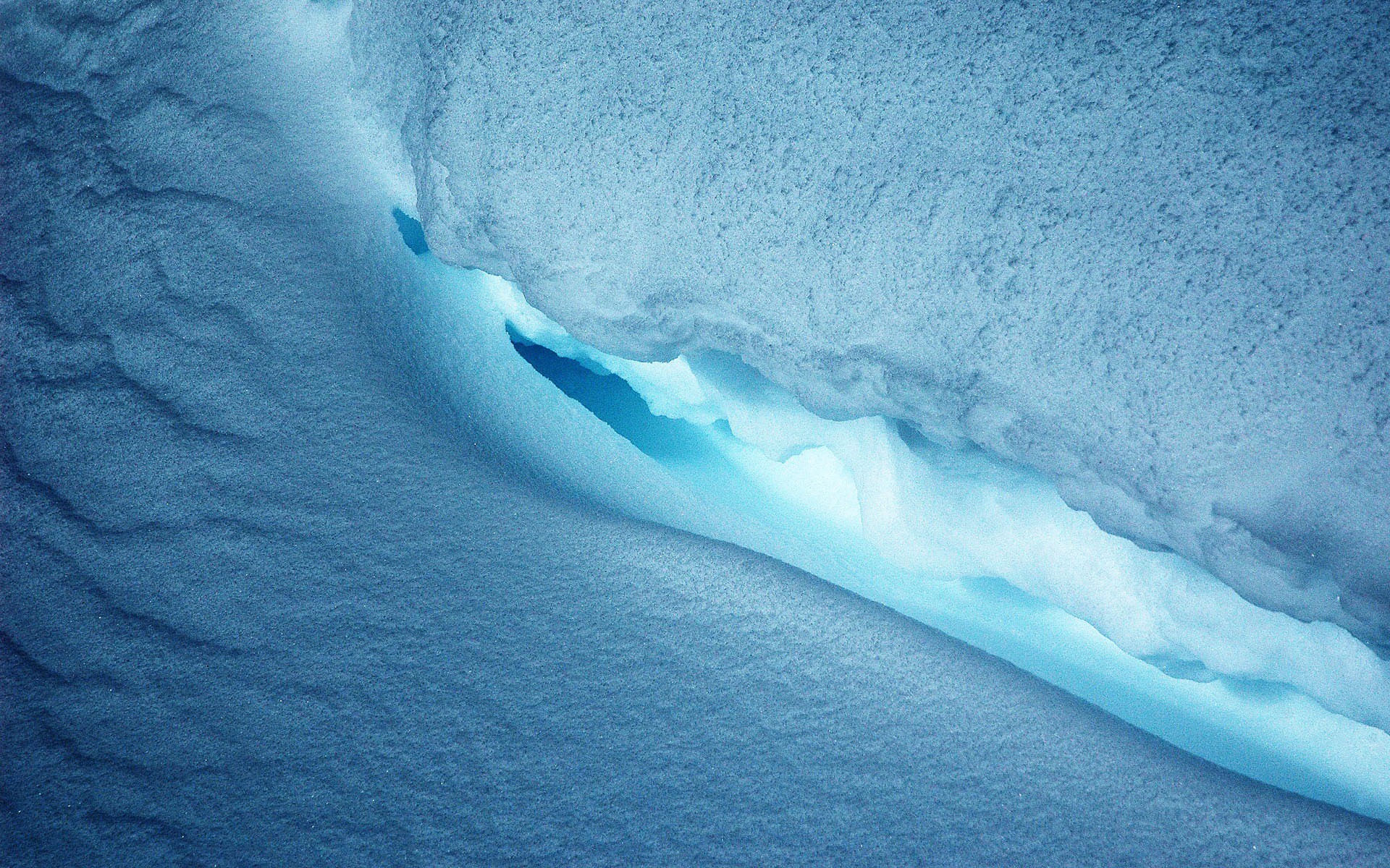 neige glace bleu