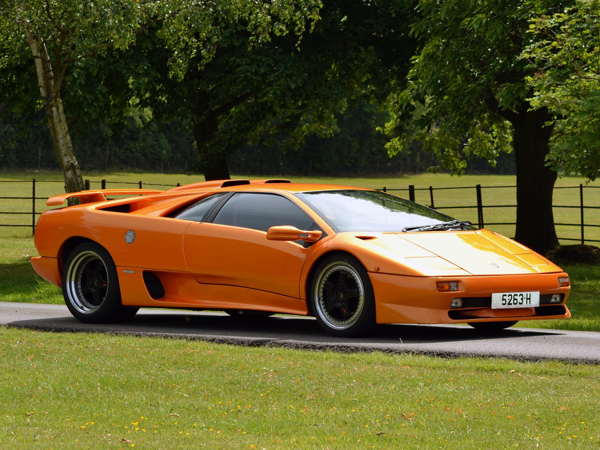 lamborghini diablo ламбо диабло тюнинг оранжевая природа деревья