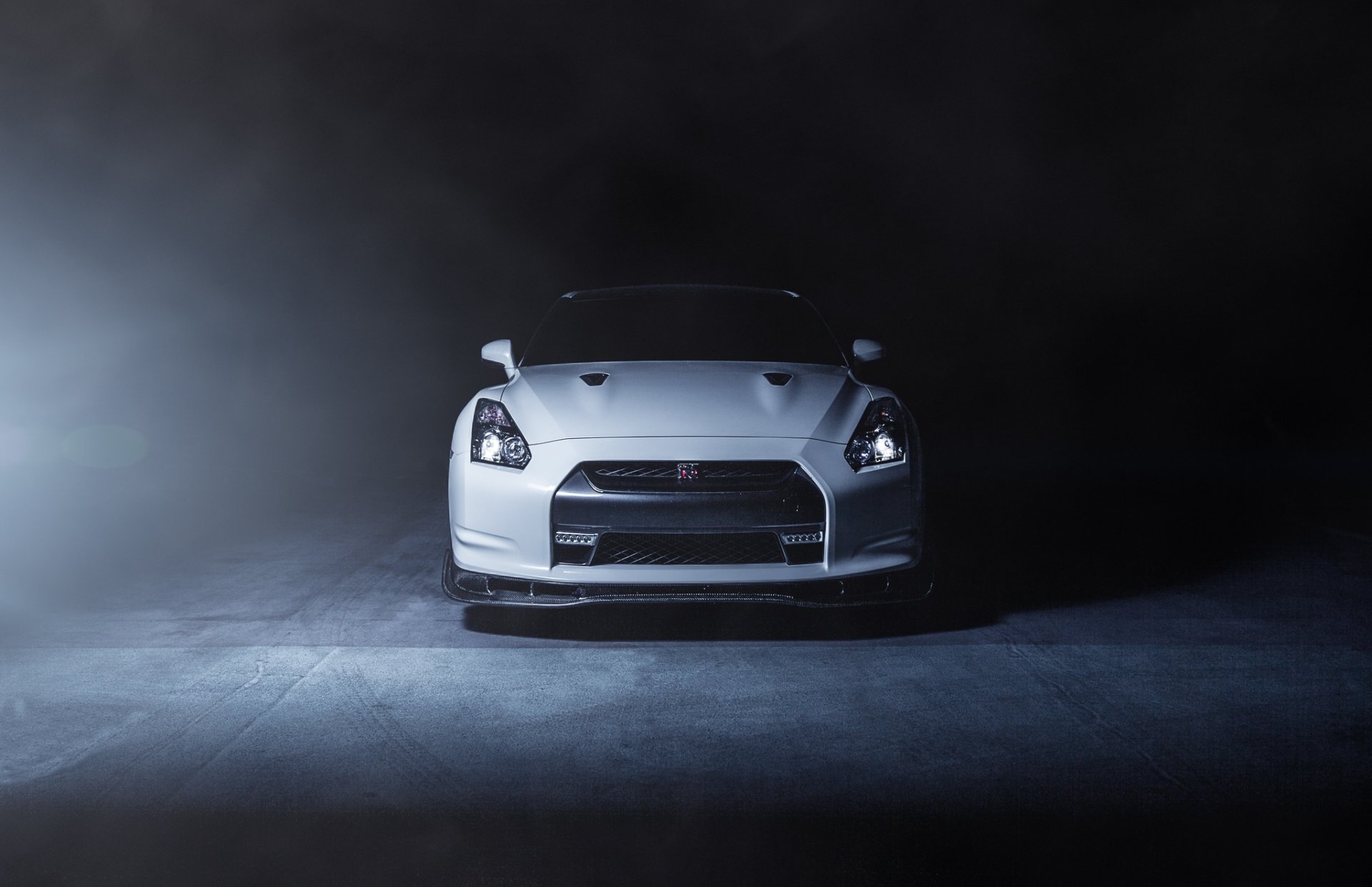 nissan gt-r r35 white nissan gt-r front smoke