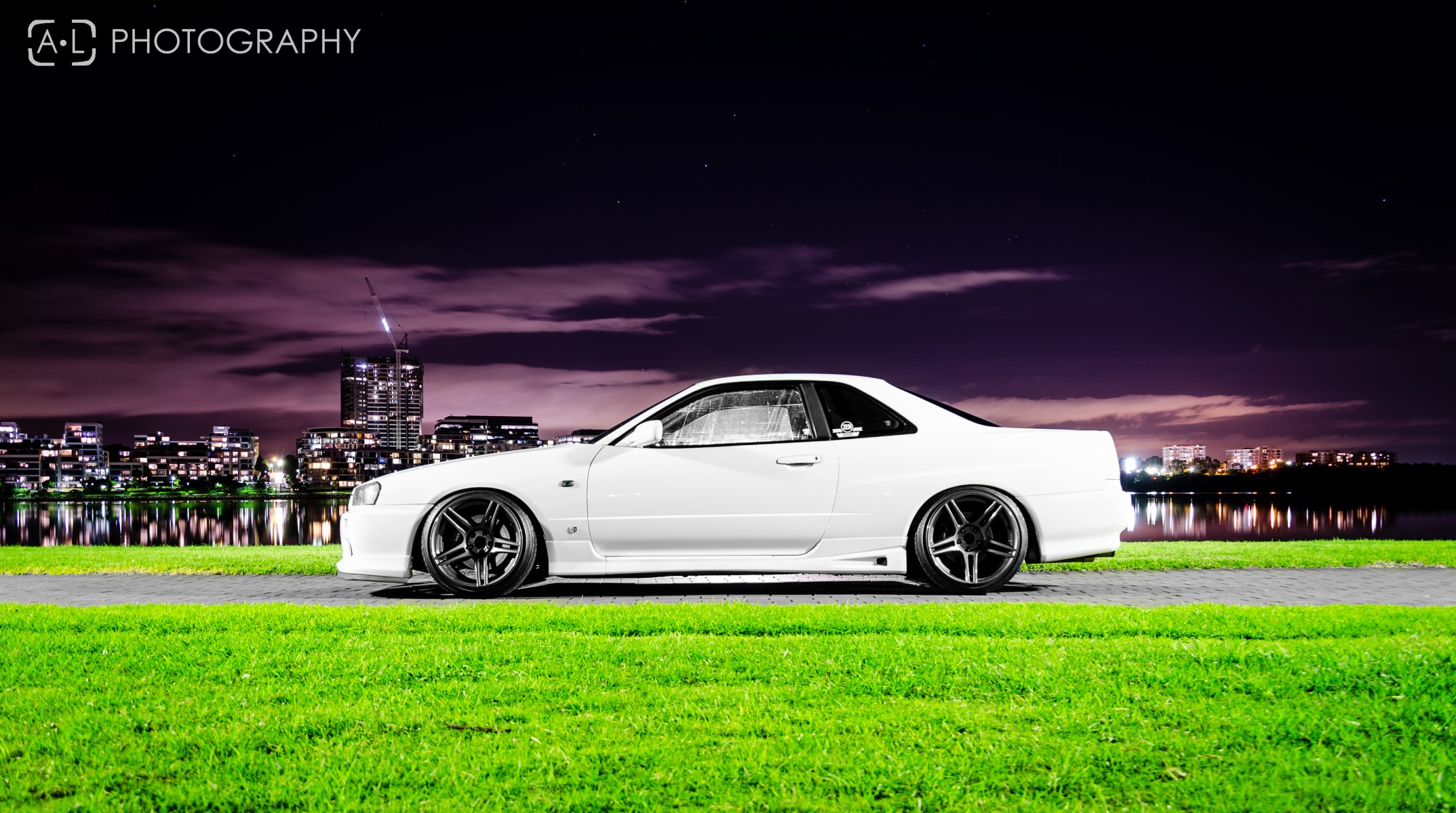 nissan skyline gt-r r34 nissan tuning white night skyline town