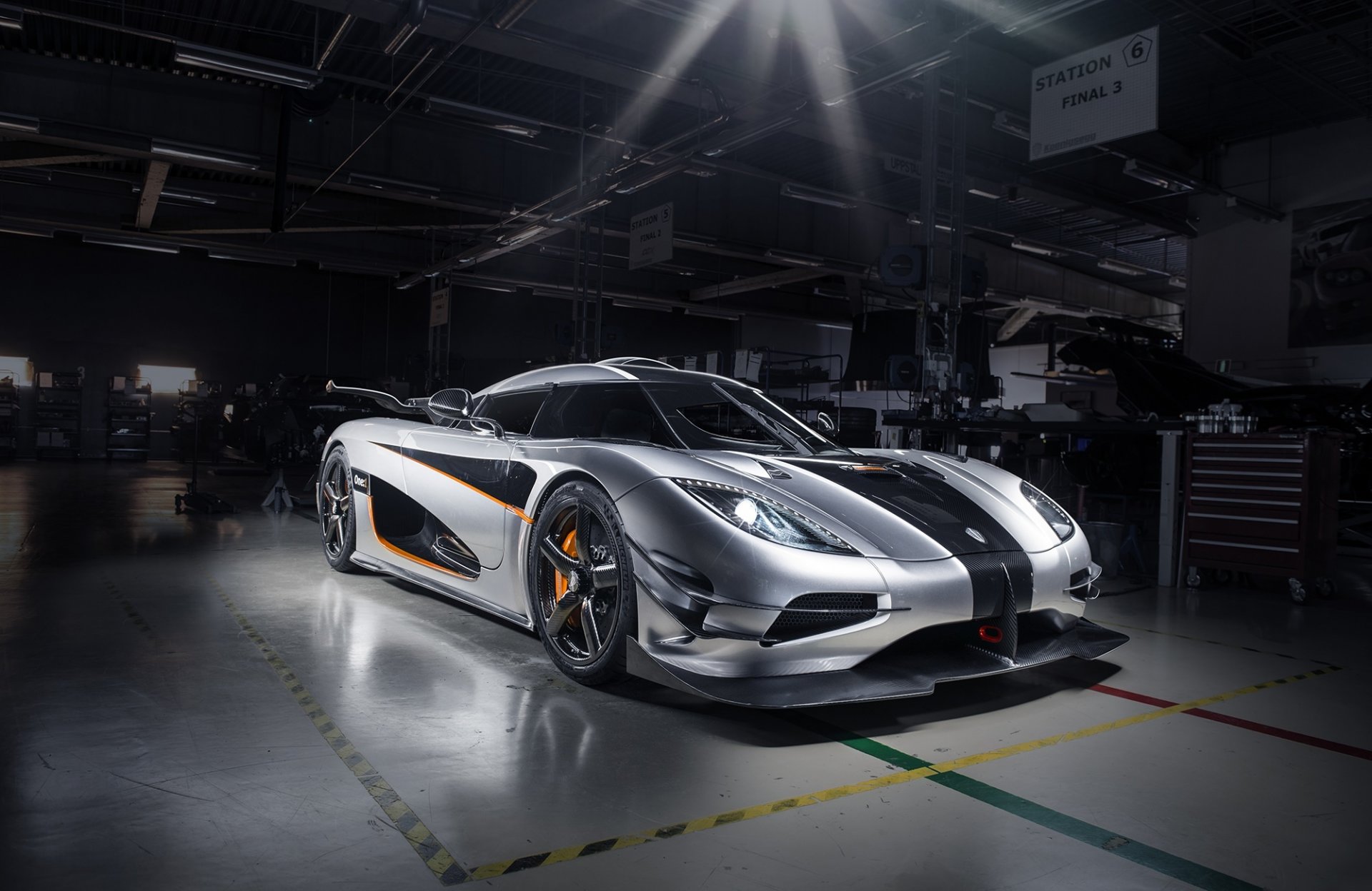 koenigsegg uno: 1 megacar megacar