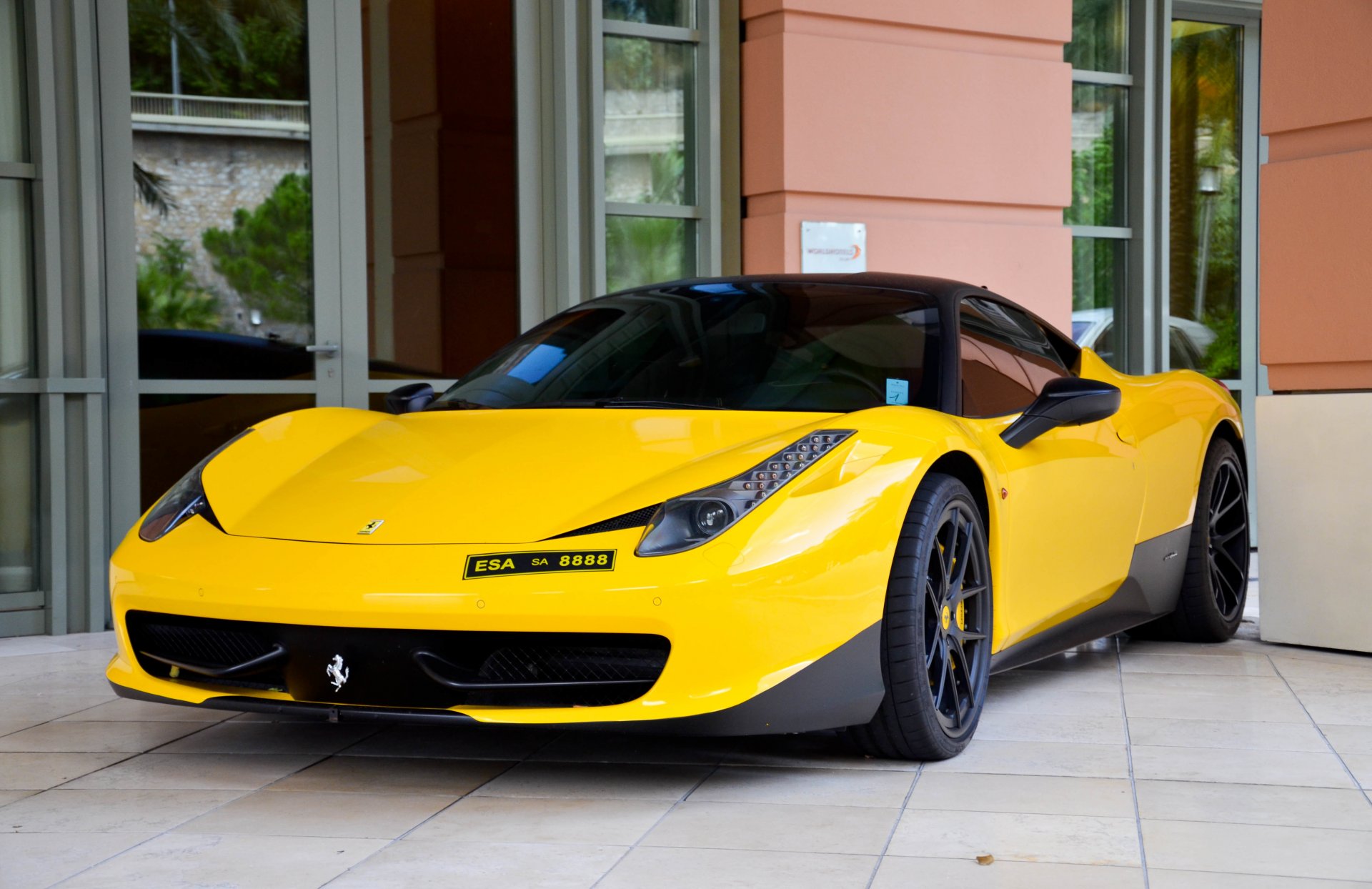 ferrari 458 italia amarillo ferrari italia vista frontal tuning techo negro espejos fachada puerta ventanas