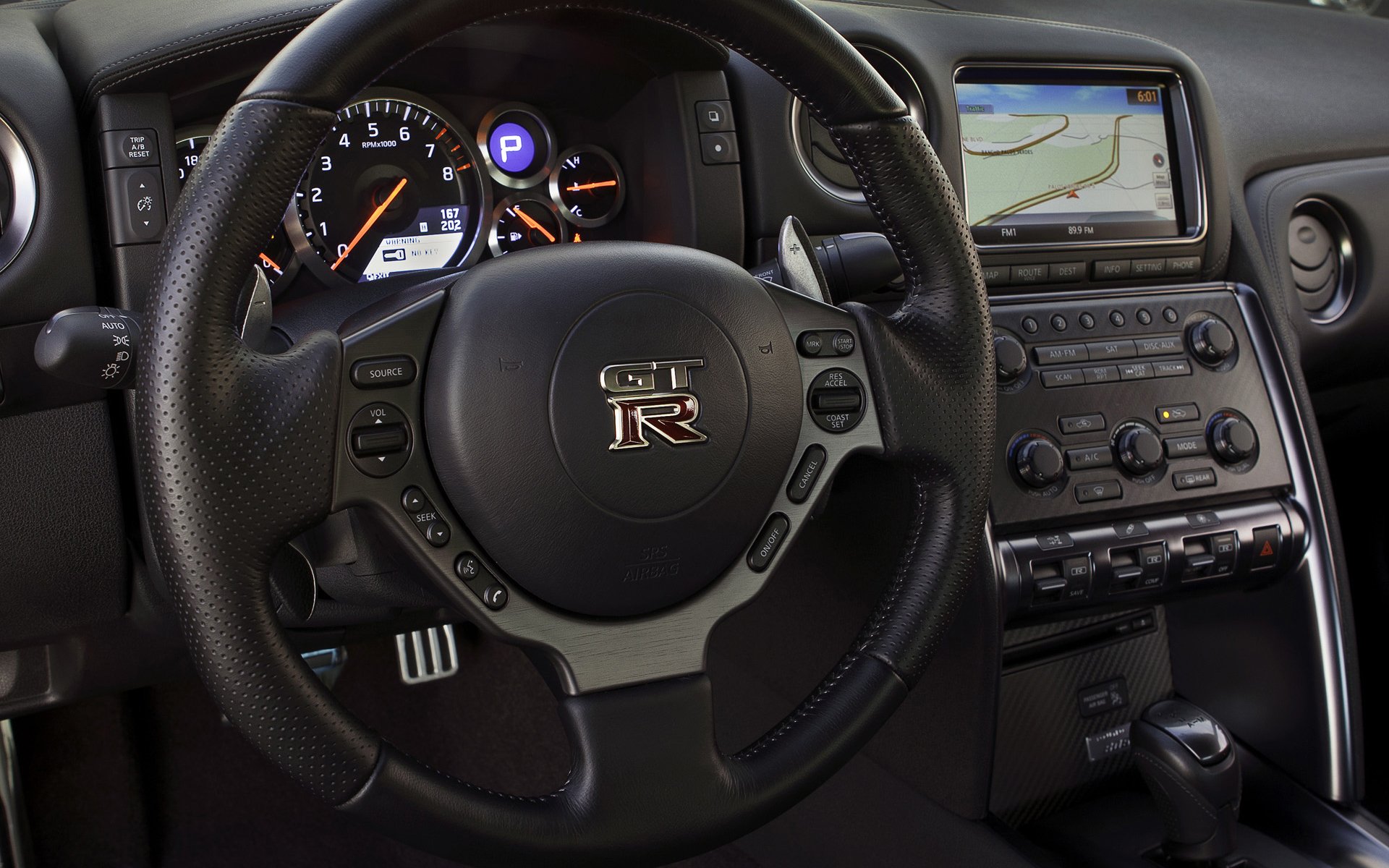 nissan gtr r35 interior steering wheel