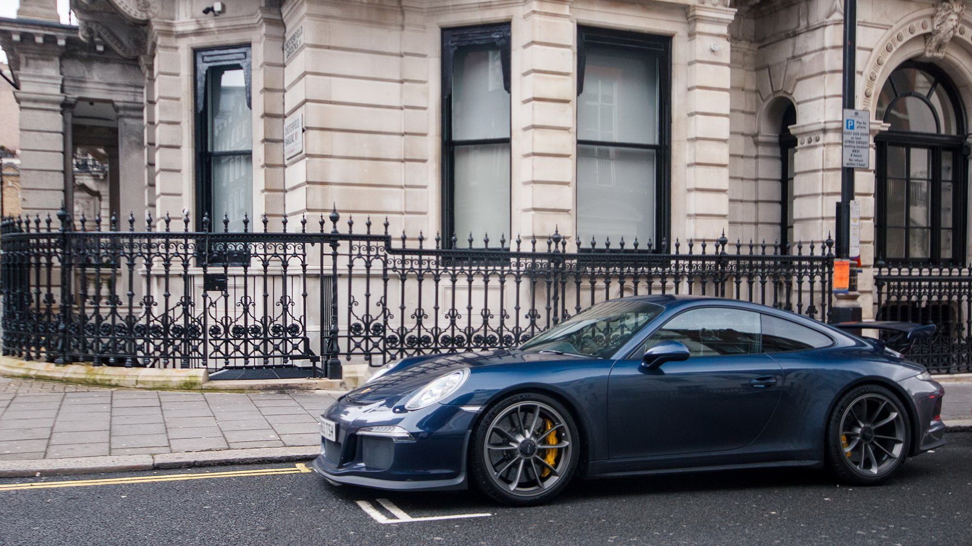 porsche gt3 london blau supersportwagen