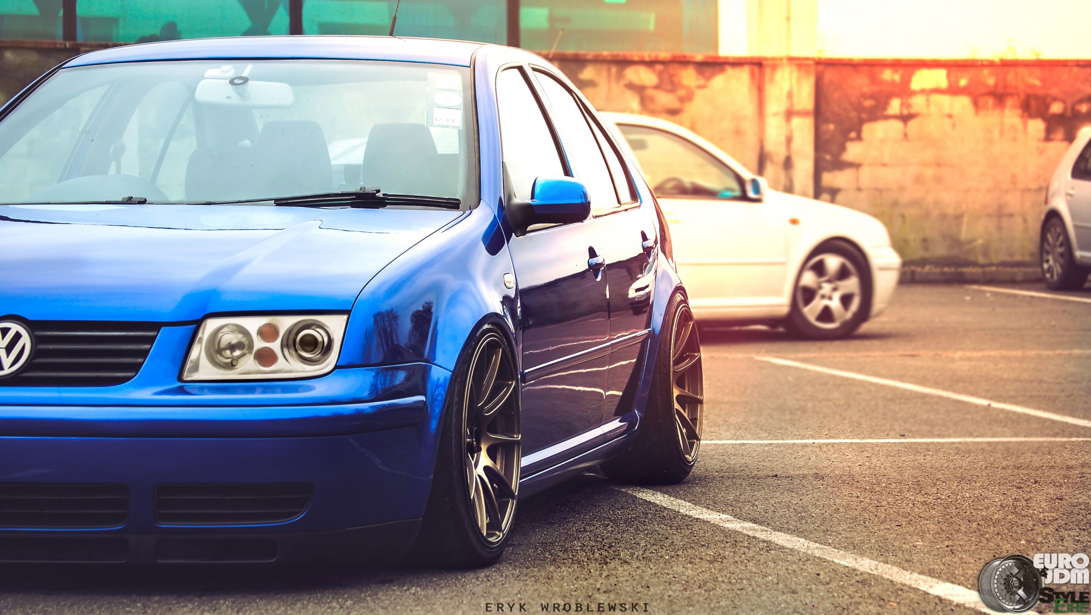 volkswagen jetta bora bleu voiture roues xxr jdm style jantes jantes arches roulées phares tuning eryk vroublevsky