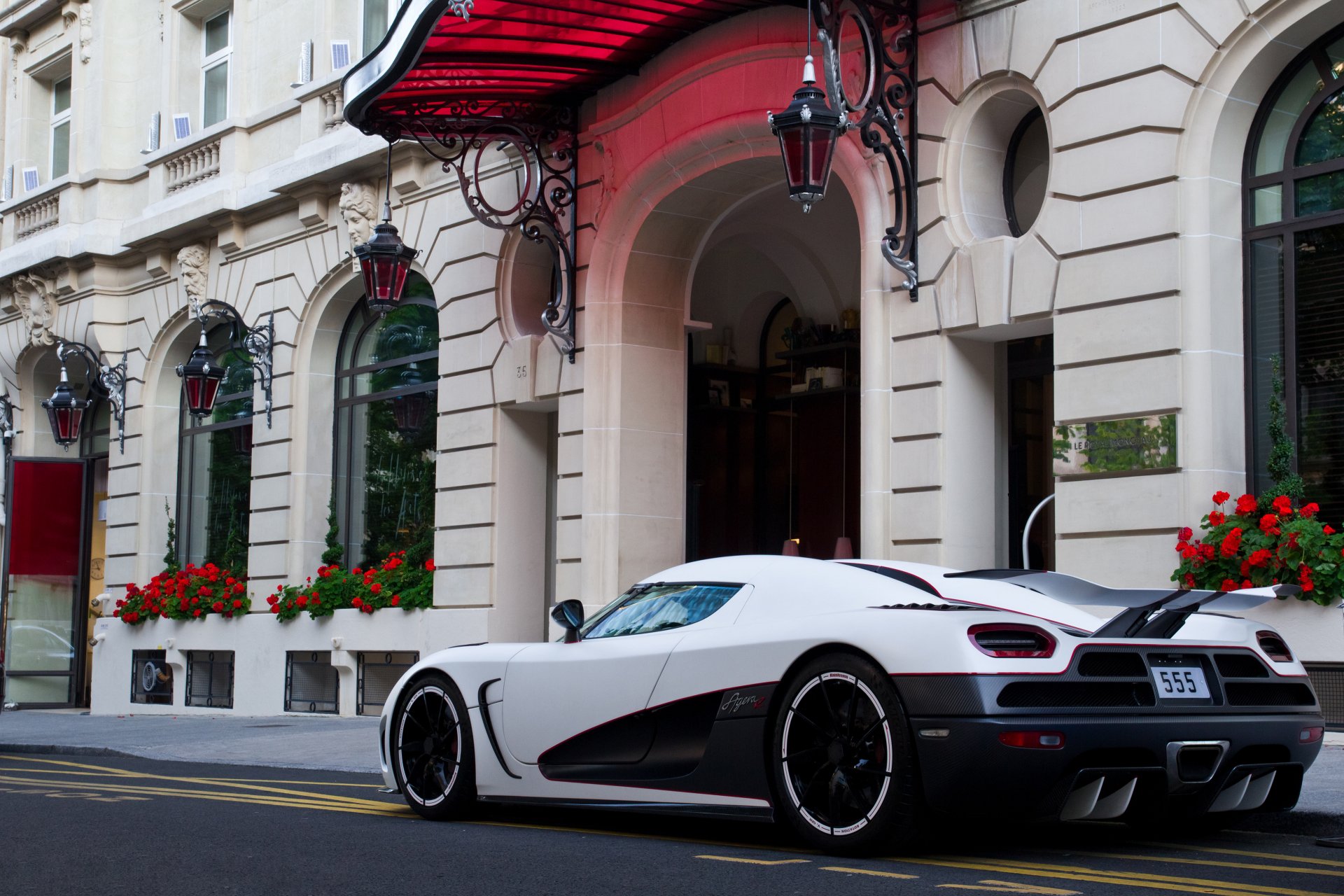 koenigsegg agera r back supercar ager river white