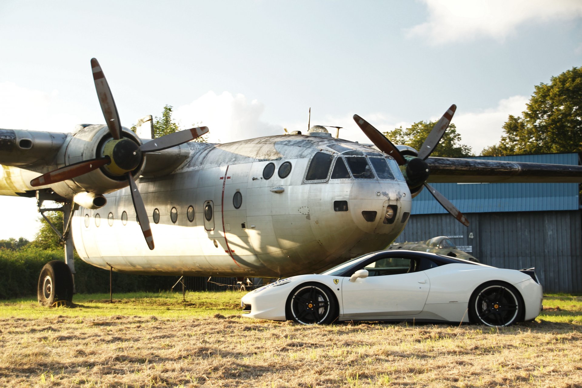 ferrari 458 italia blanc avion ferrari italie profil avion