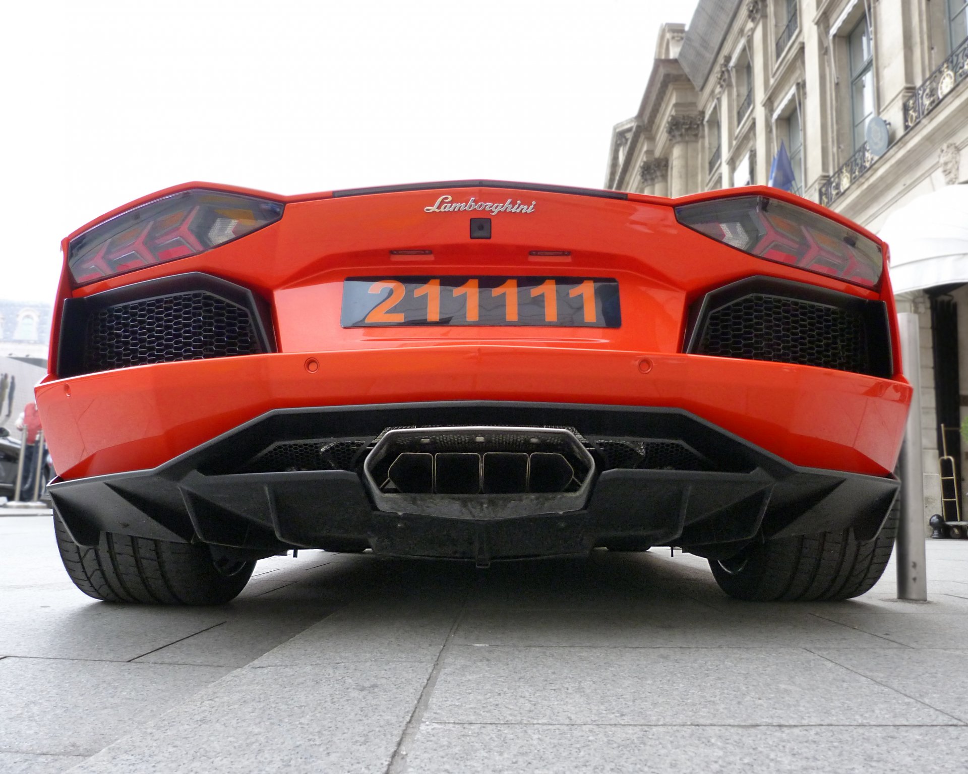 lamborghini aventador lp700-4 orange lamborghini aventador heckklappe auspuffrohr