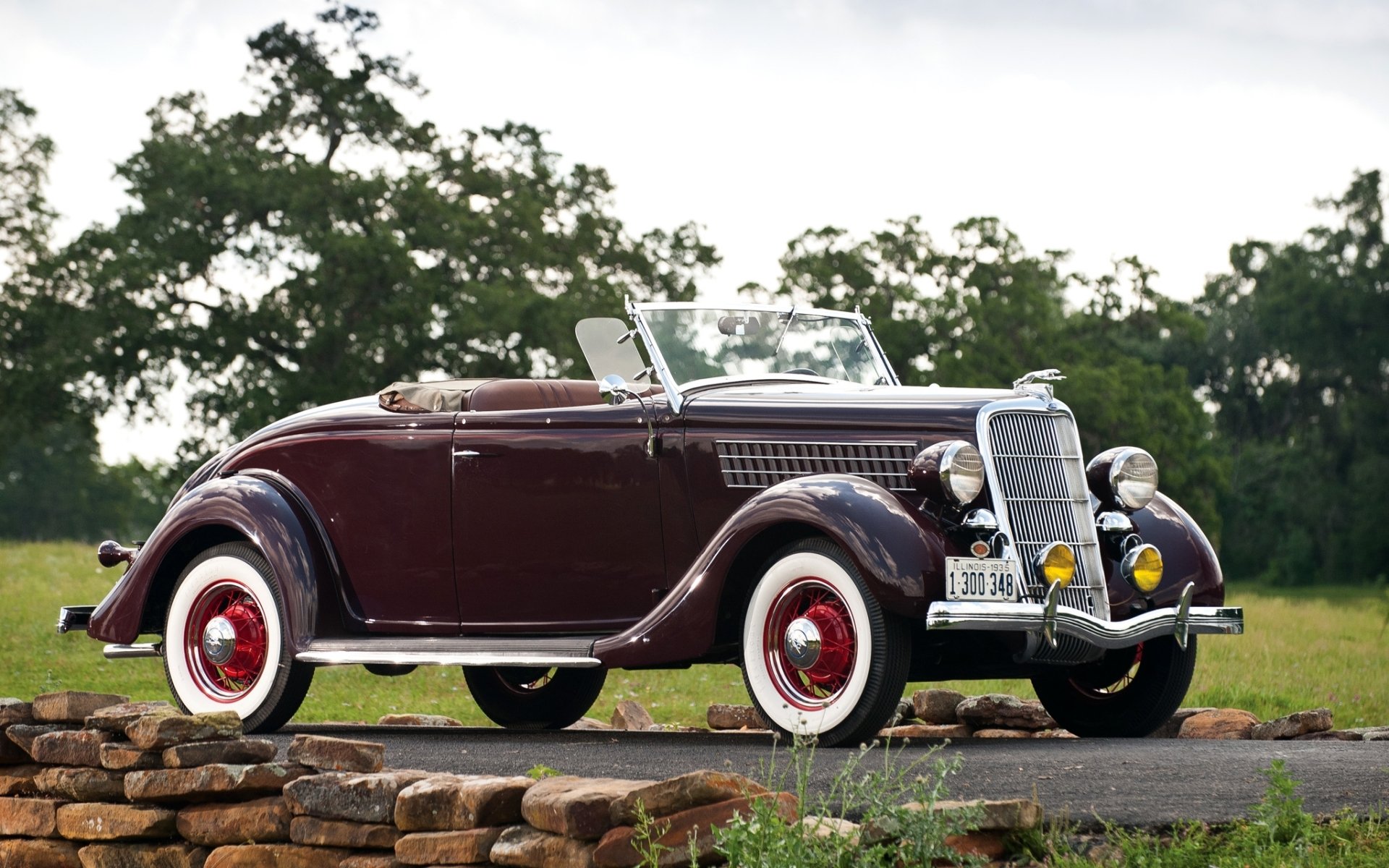 ford v8 deluxe roadster 1935 b8 front retro beautiful machine road tree sky