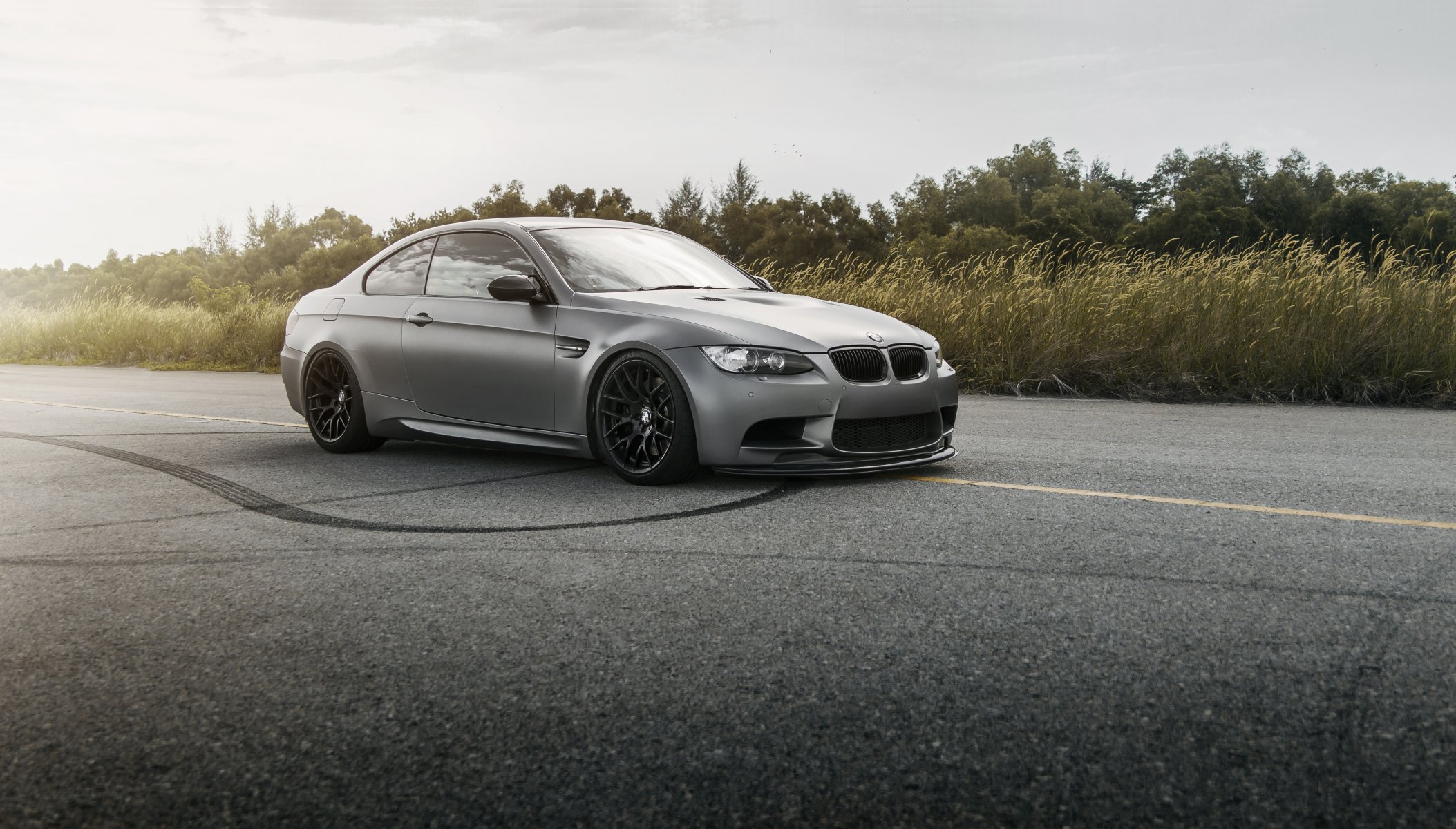 bmw m3 e92 gris bmw route bande