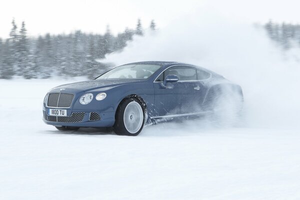 Bentley s winter skid. Snow splashes