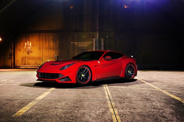 Voiture Ferrari fond d écran couleur rouge