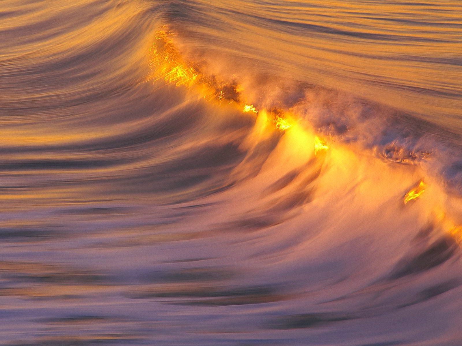 vague coucher de soleil eau crête