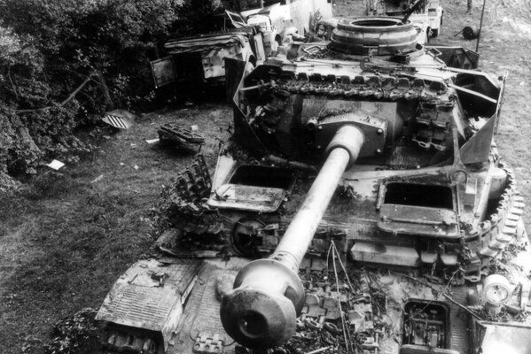 Black and white photo of a military tank