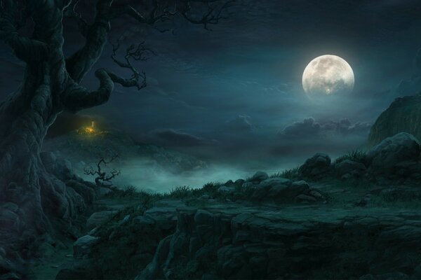Brumoso bosque de fantasía en la Luna llena
