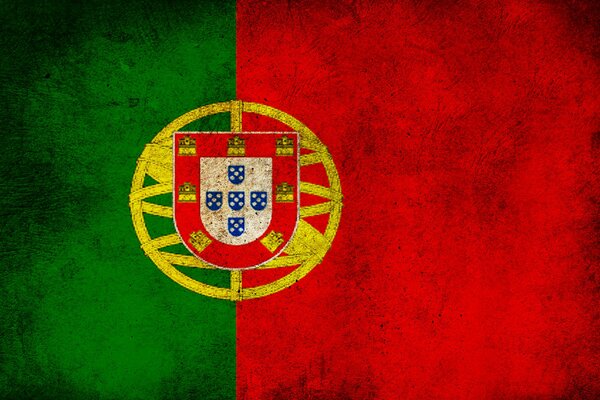 Bandiera portoghese cucita in tessuto verde e rosso
