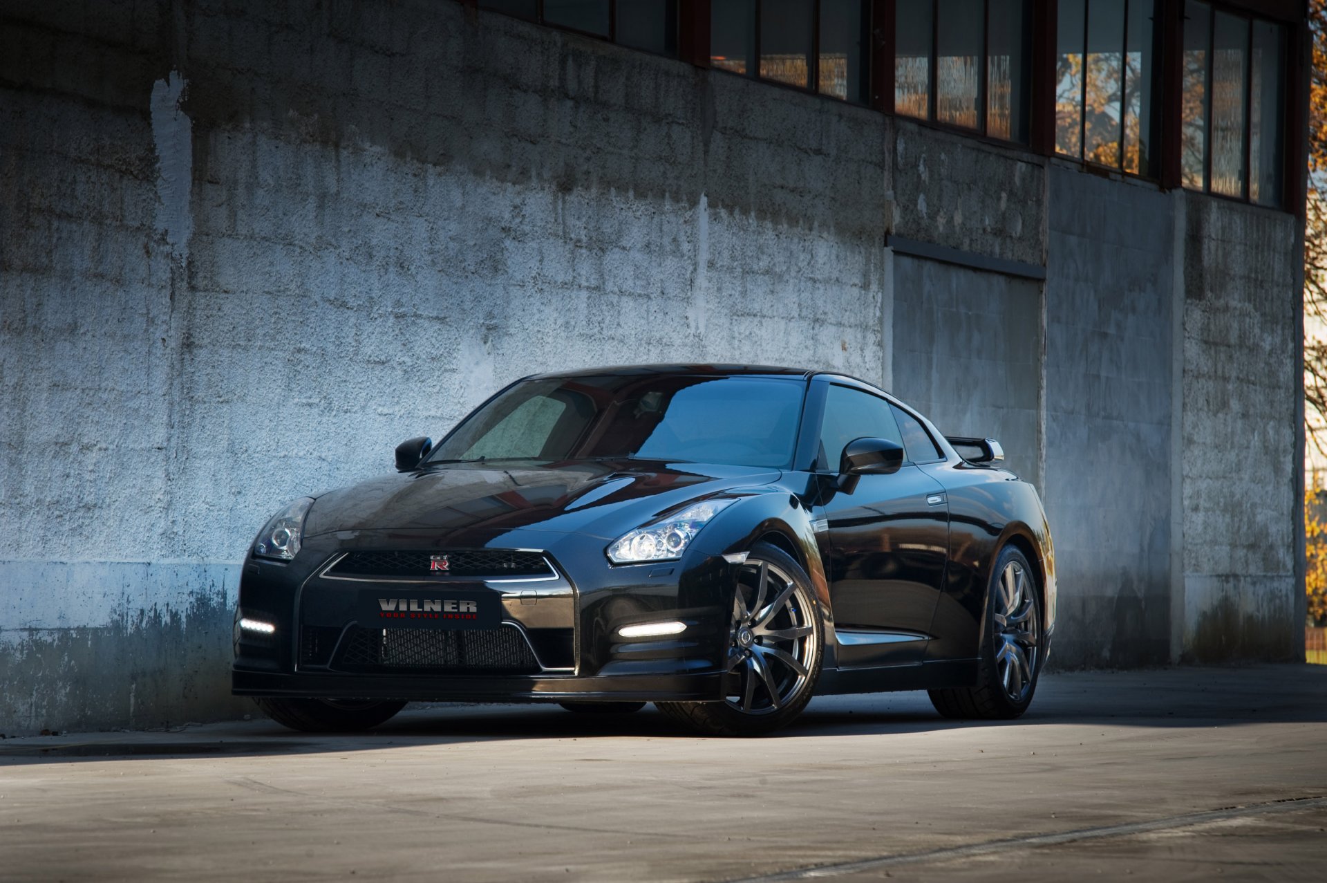 nissan gt-r r35 nero wilner parete