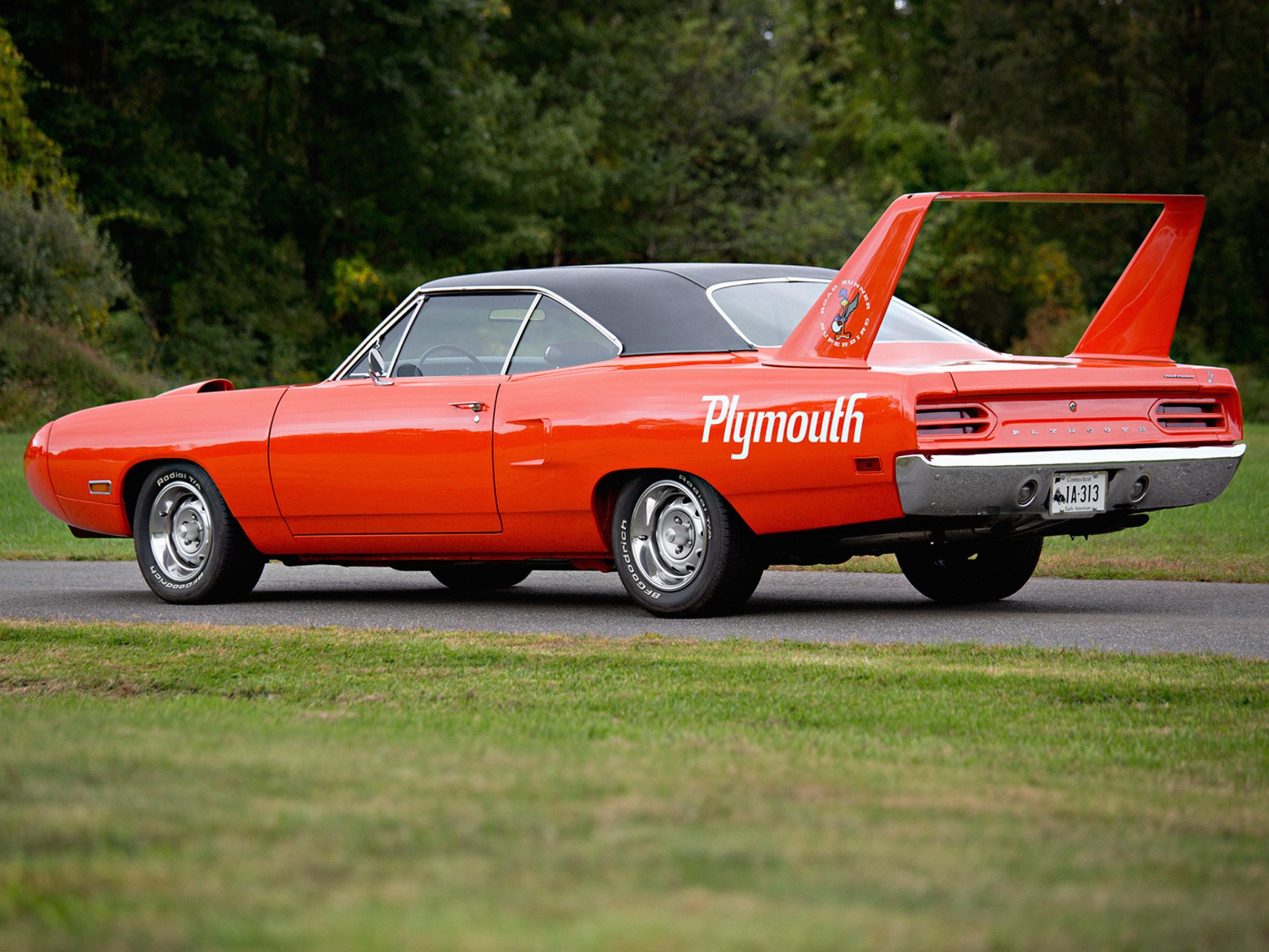 plymouth road runner superbird muscle car