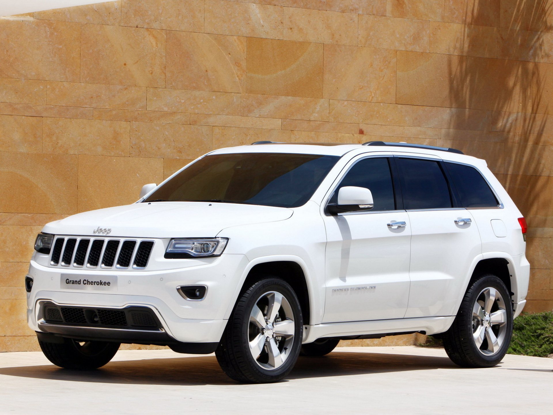 jeep grand cherokee overland suv blanc