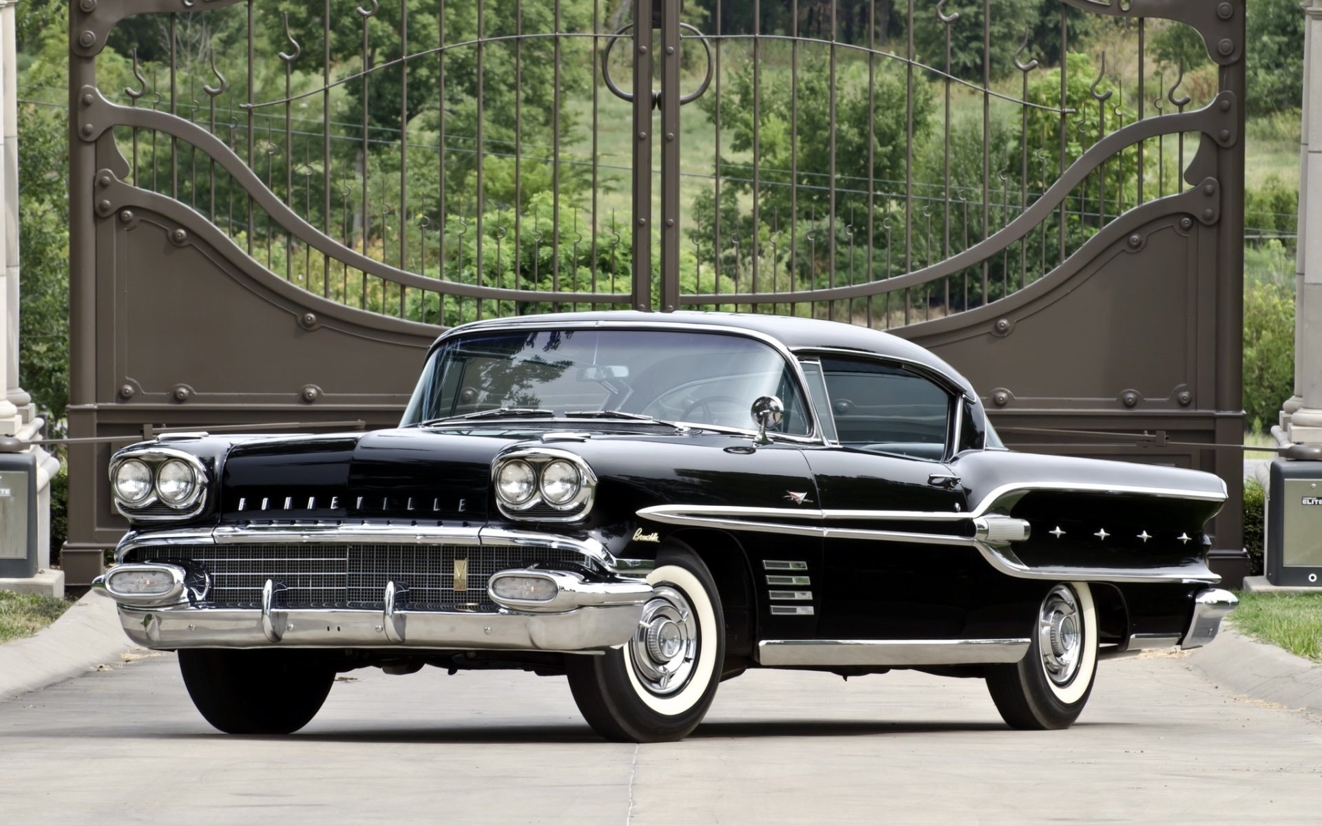 pontiac bonneville sur mesure sport coupé 1958 pontiac bonneville sulfureux avant classique porte fond