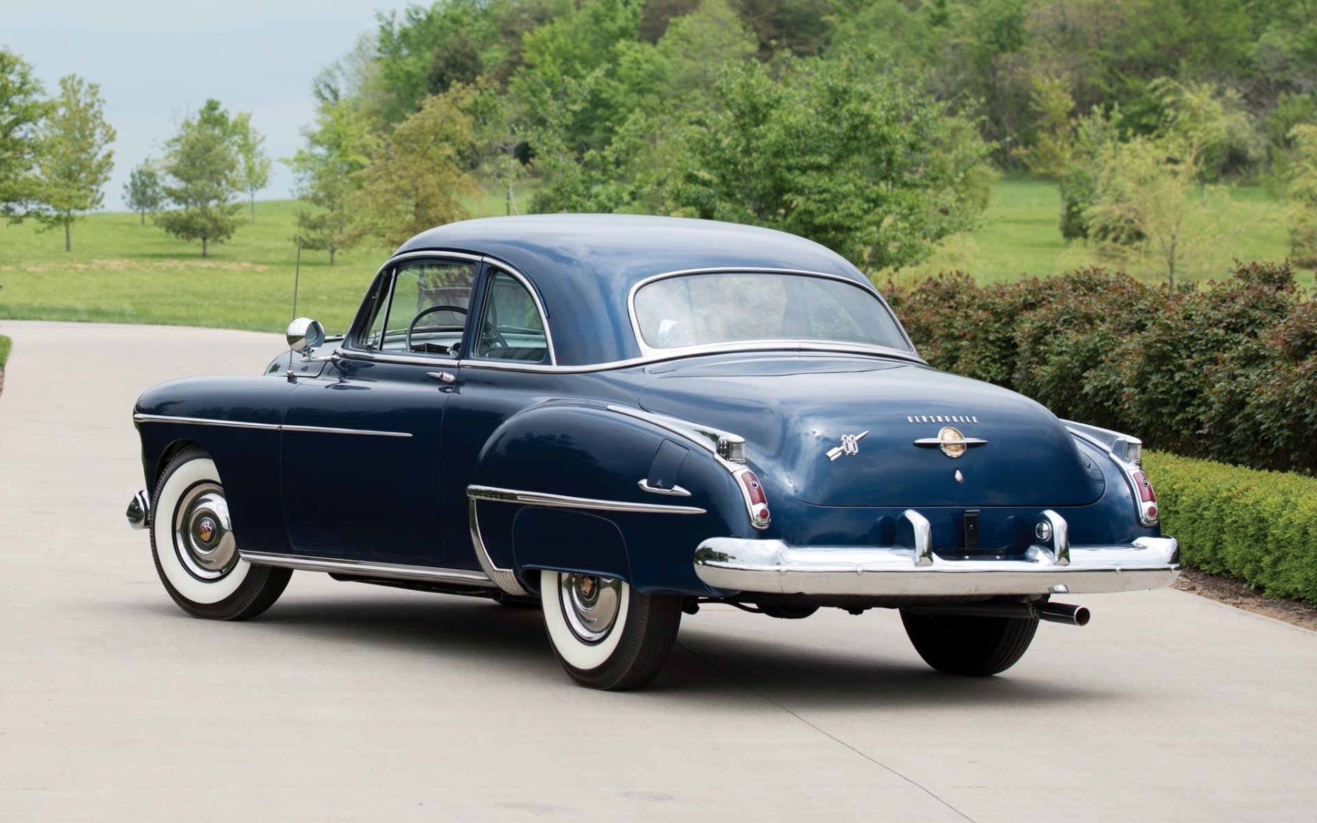 oldsmobile futuramic 88 club coupé 1950 oldsmobile vue arrière