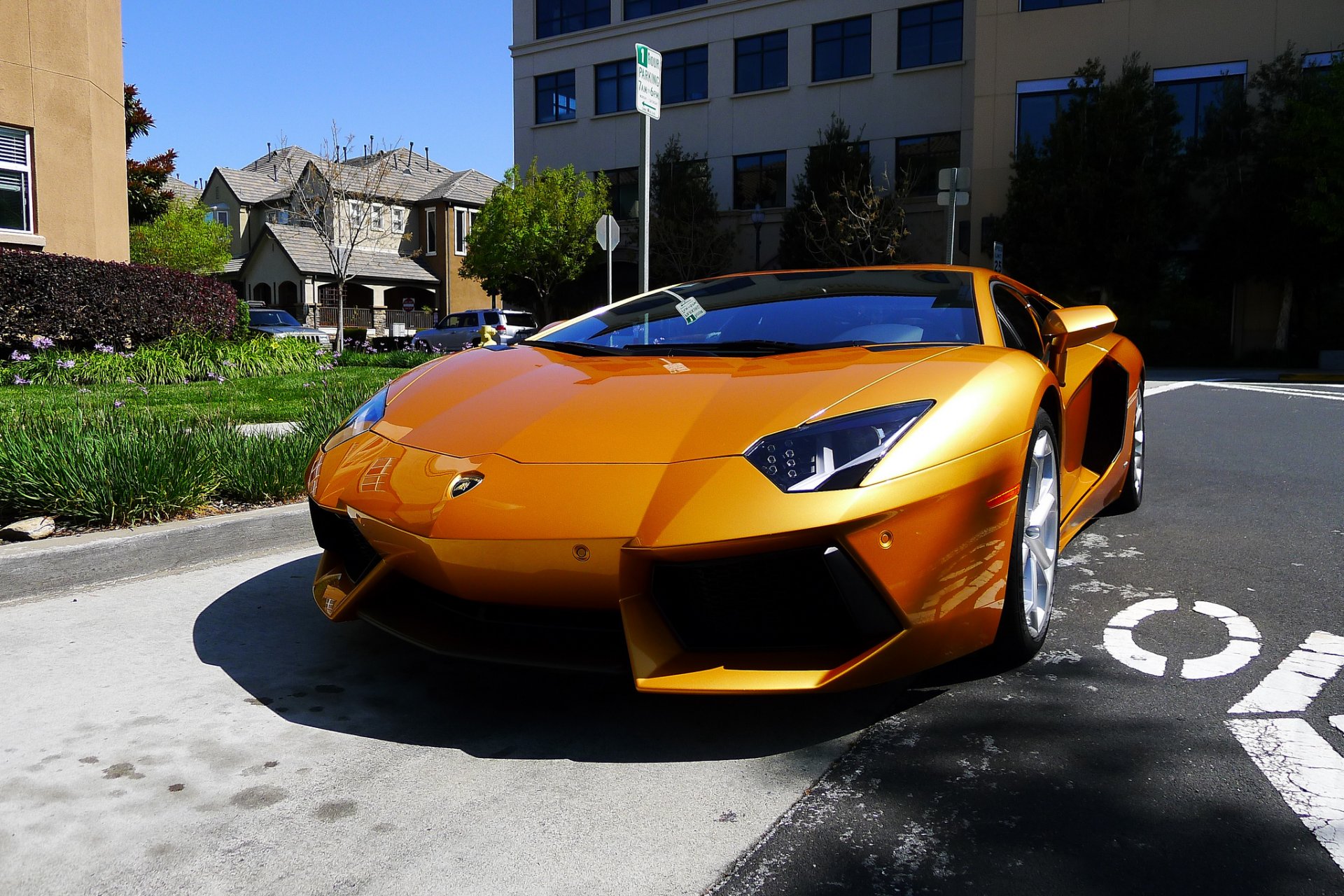 lamborghini aventador lp700-4 yellow lamborghini aventador buildings street