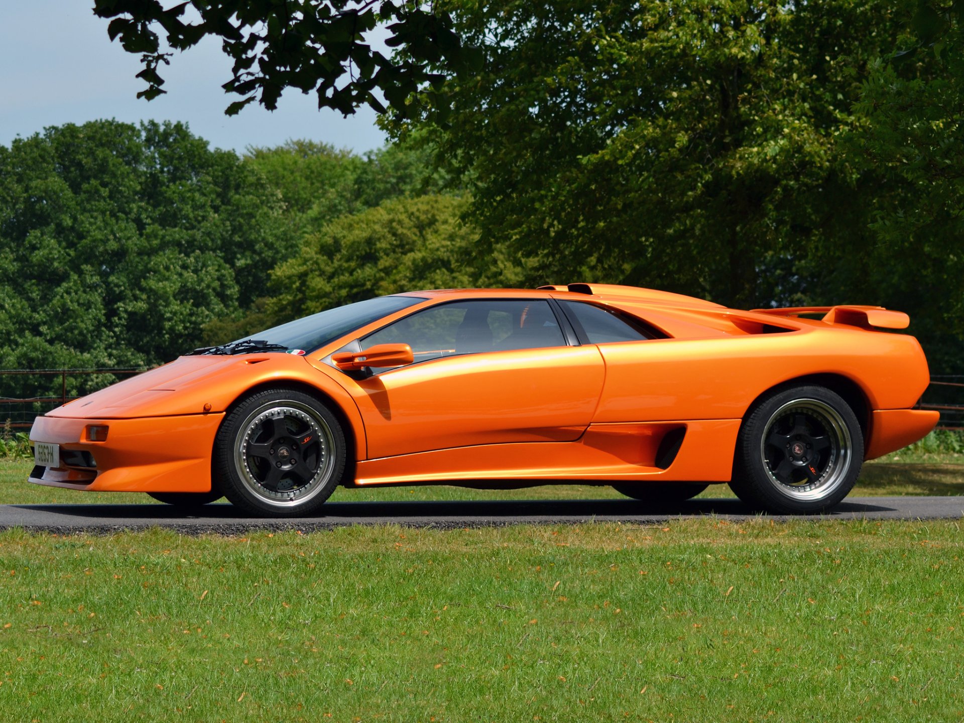 lamborghini diablo lambo diablo naranja coche árboles