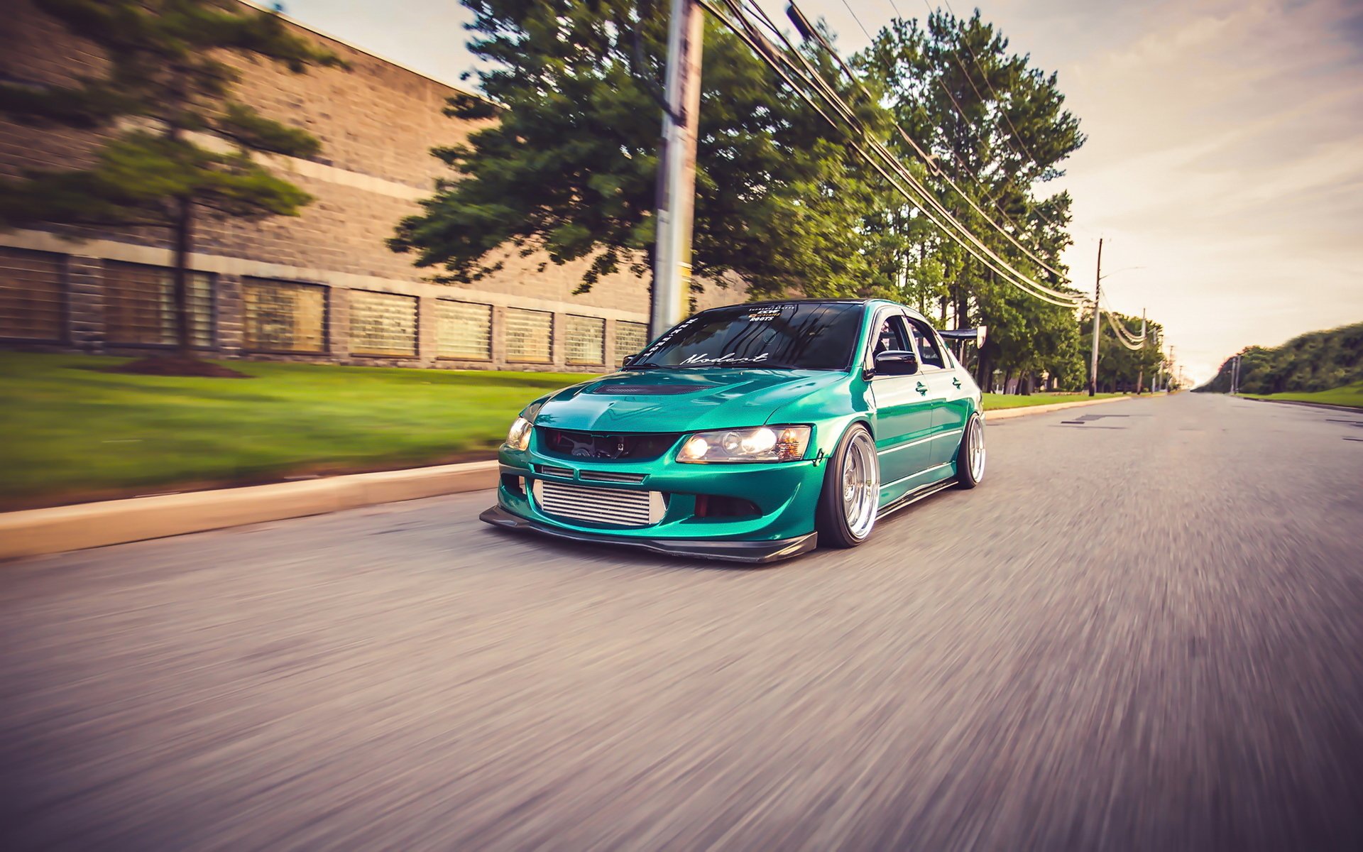 mitsubishi lancer evo 8 tuning mitsubishi coche en movimiento