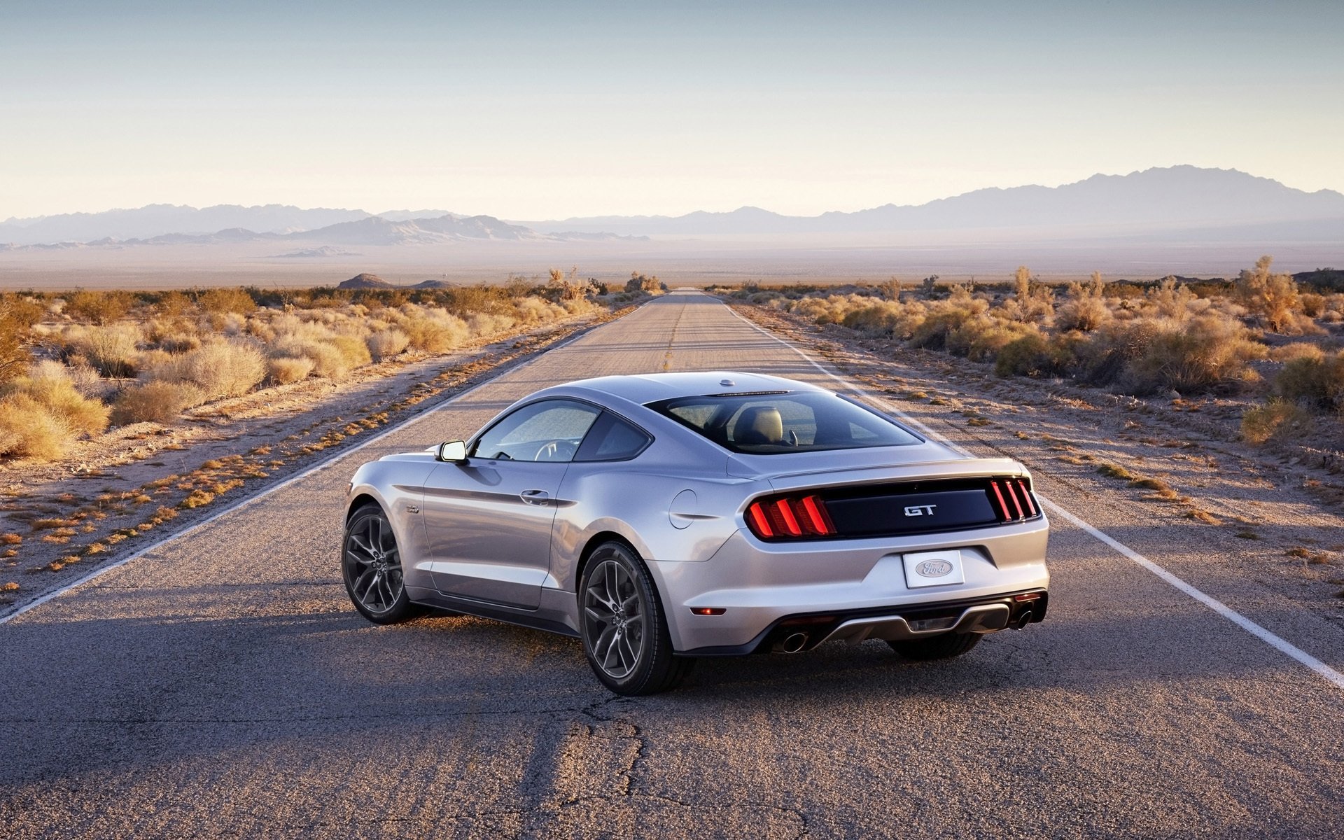 ford mustang coche del músculo coche del músculo vista trasera horizonte