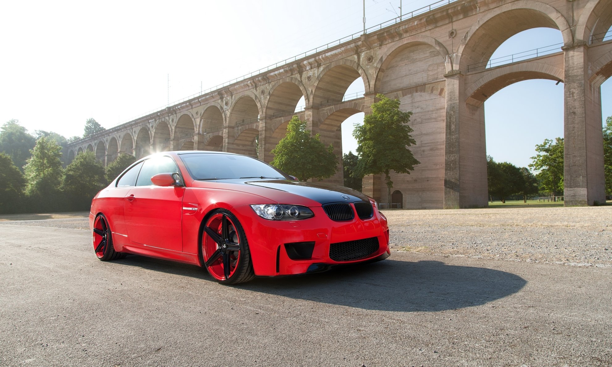 bmw m3 e92 rot räder bmw coupe rot felgen schatten blendung