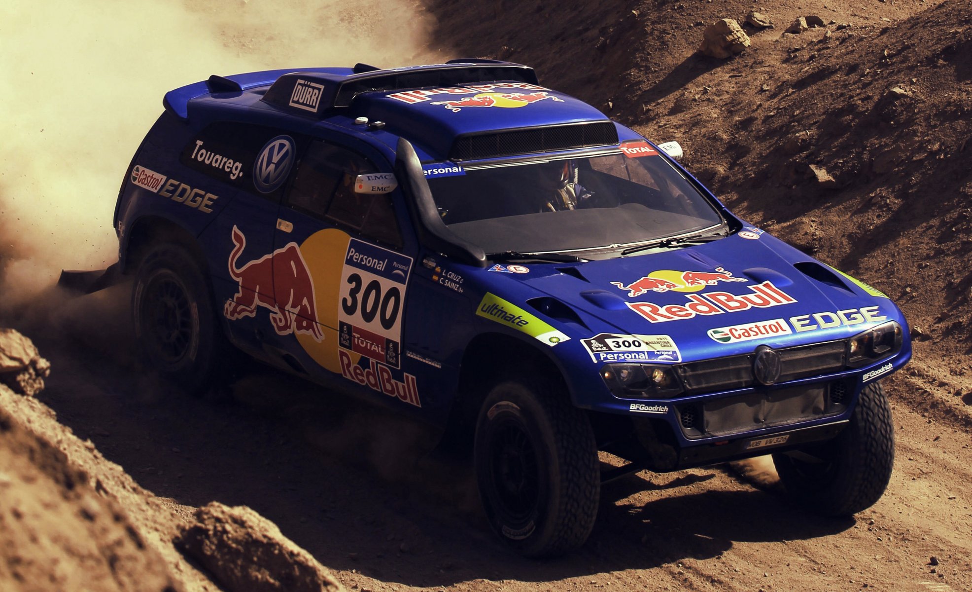 volkswagen tuareg niebieski dakar czerwony byk